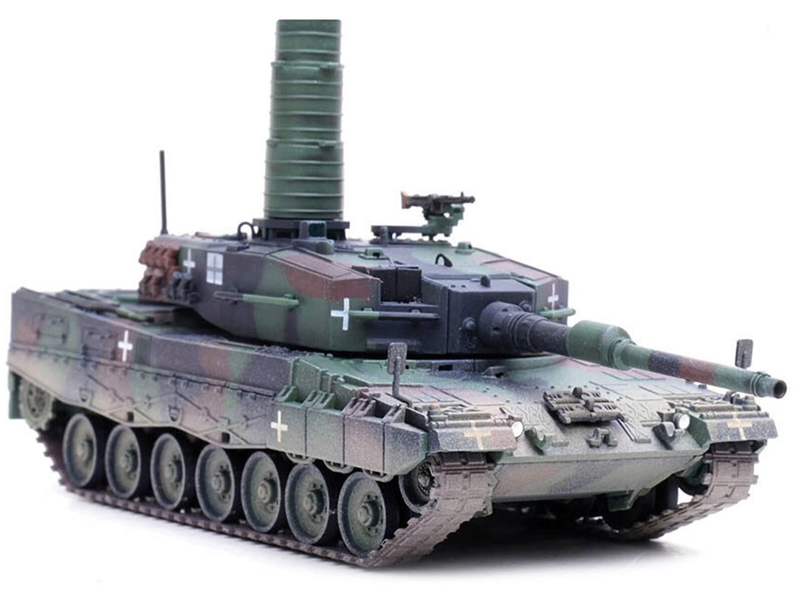 Alt View 2. Panzerkampf - Leopard 2A4 Main Battle Tank with Snorkel "3-Tone Camouflage" Ukrainian Army "Armor Premium" 1/72 Model by Panzerkampf.