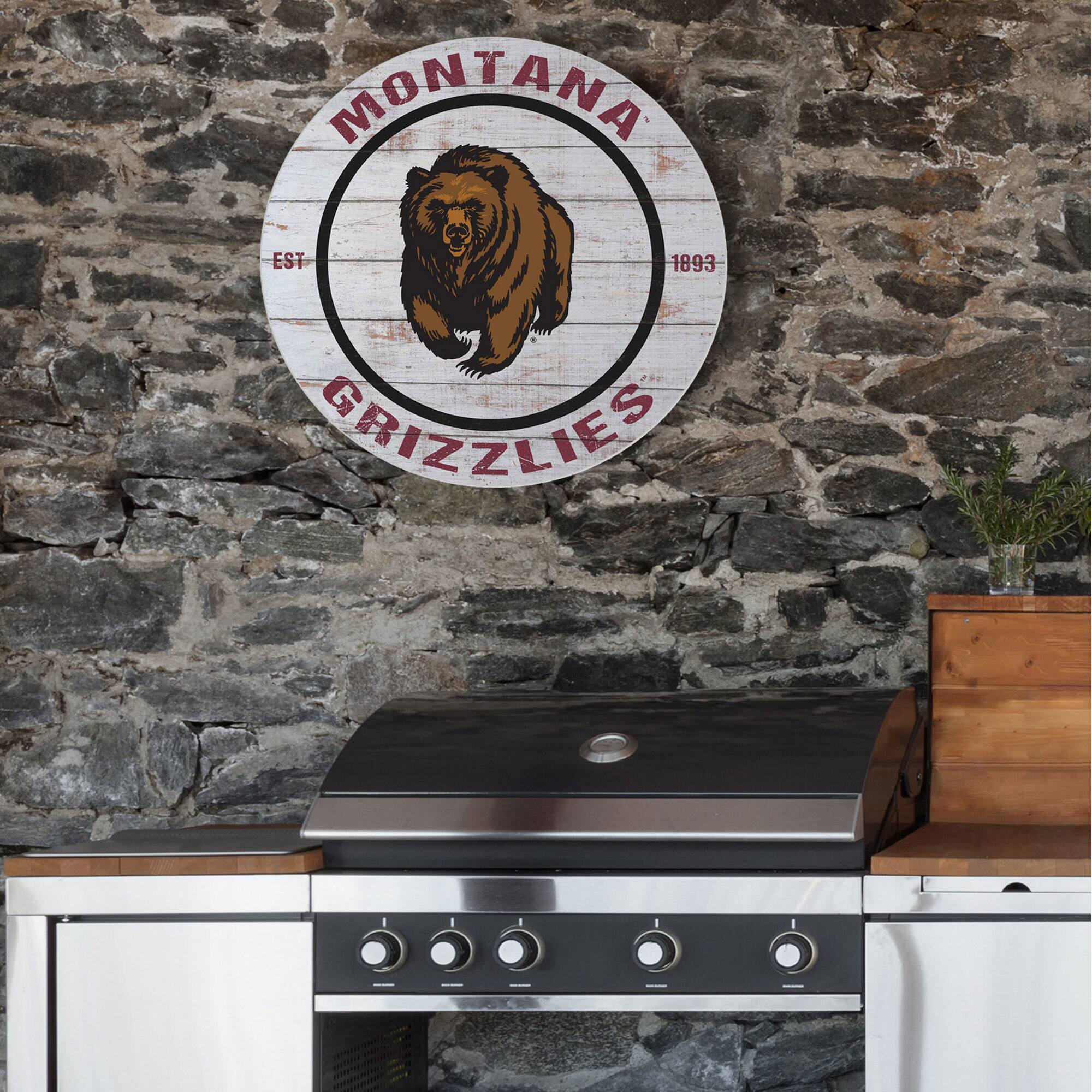 MONTANA  
EST 1893  
GRIZZLIES