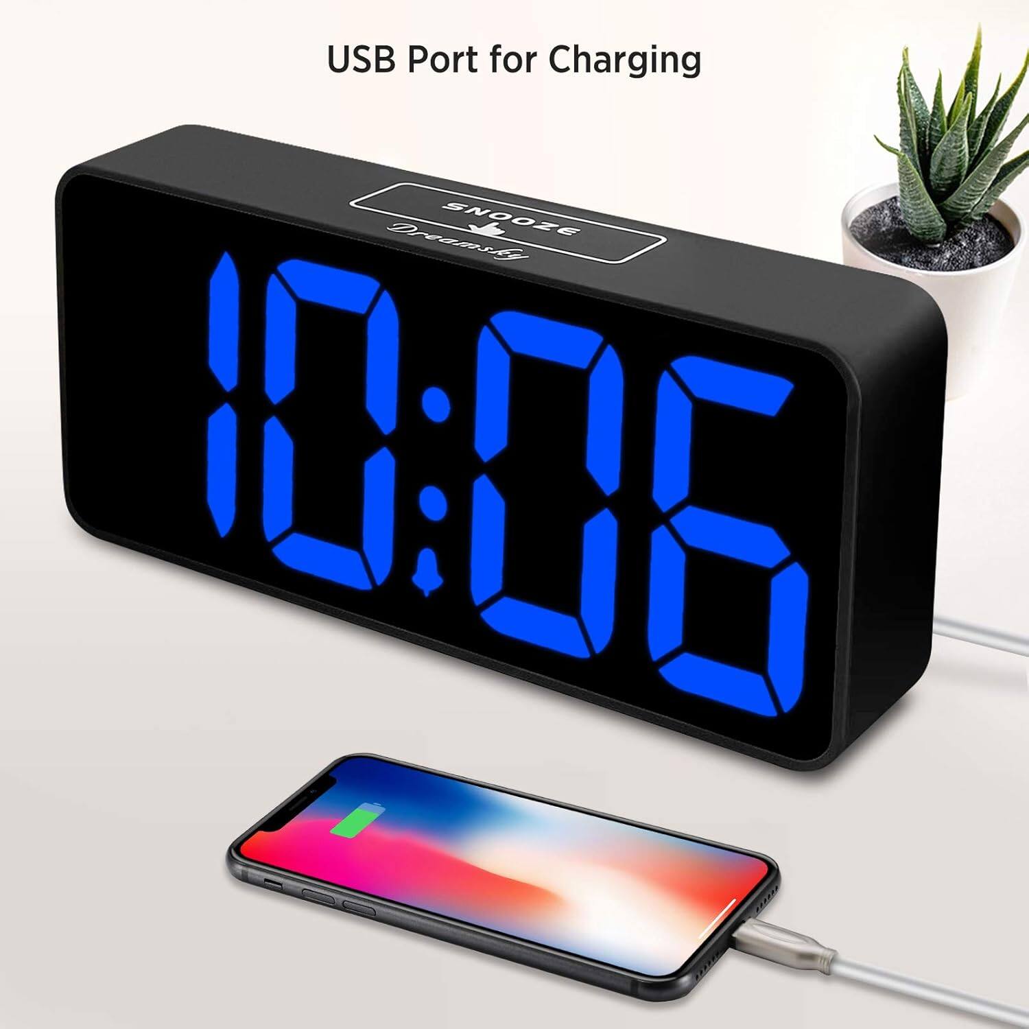 USB Port for Charging

SNOOZE

10:06