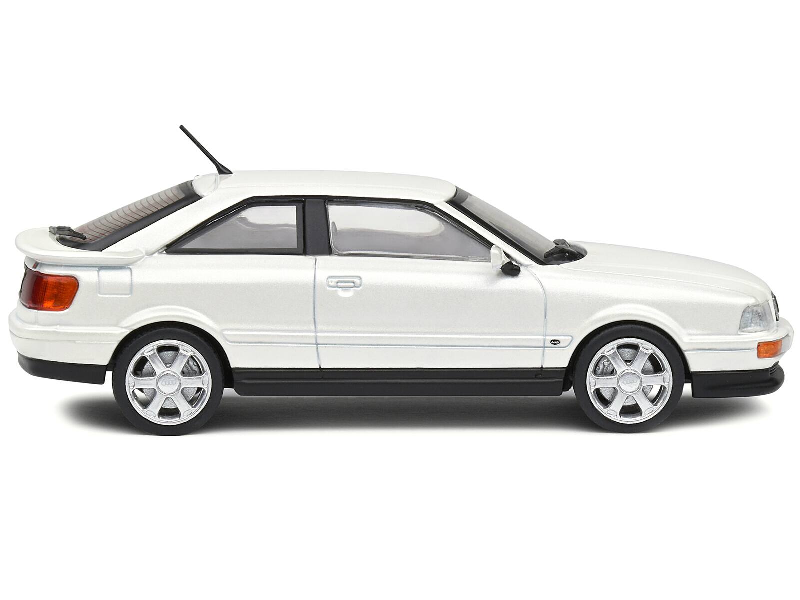 Angle. Solido - 1992 Audi Coupe S2 Pearl White Metallic 1/43 Diecast Model Car by Solido - White Metallic.