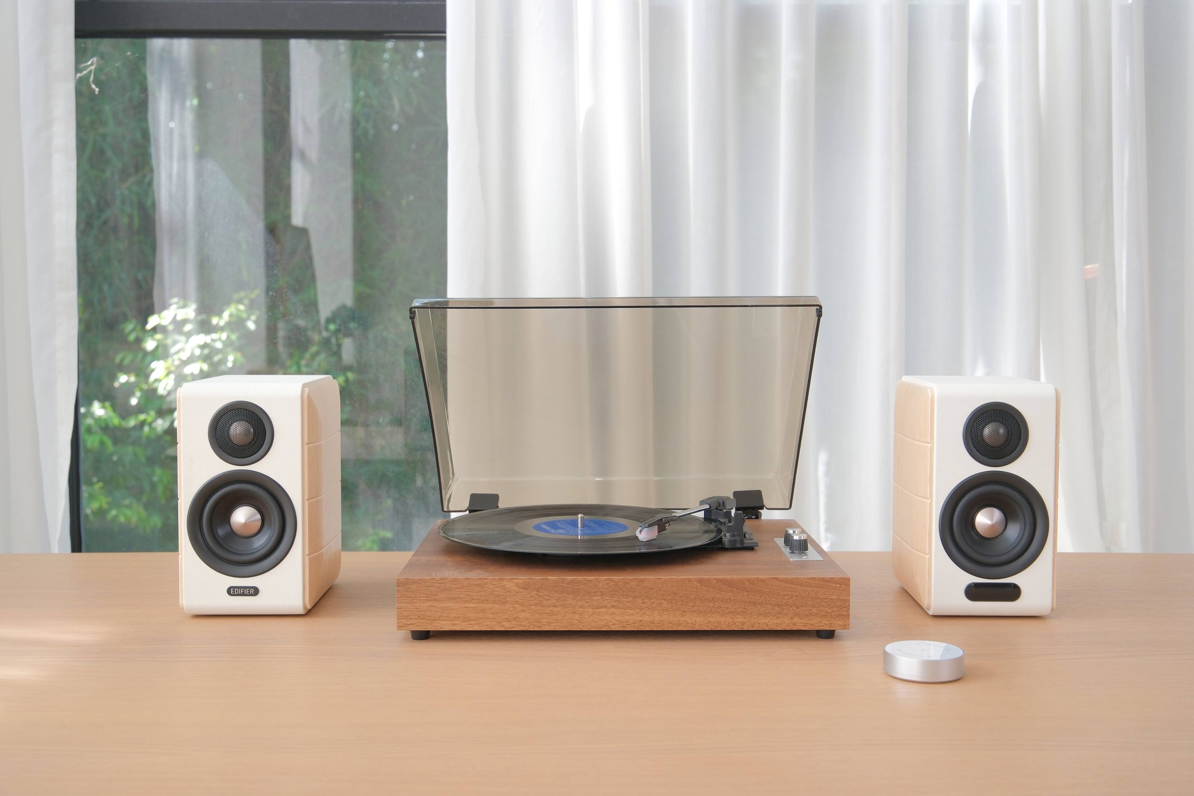 Alt View 10. Edifier - S880DBMKII Hi-Res 2.0 Bookshelf Speakers (Pair) - White.