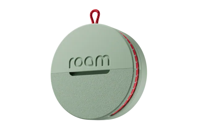 Front. Roam - Roam 3-in-1 Tracker - Bluetooth Item Locator, Keys/Luggage/Pet Gear, iOS or Android Find My, Waterproof, 1-Pack, Green - Green.