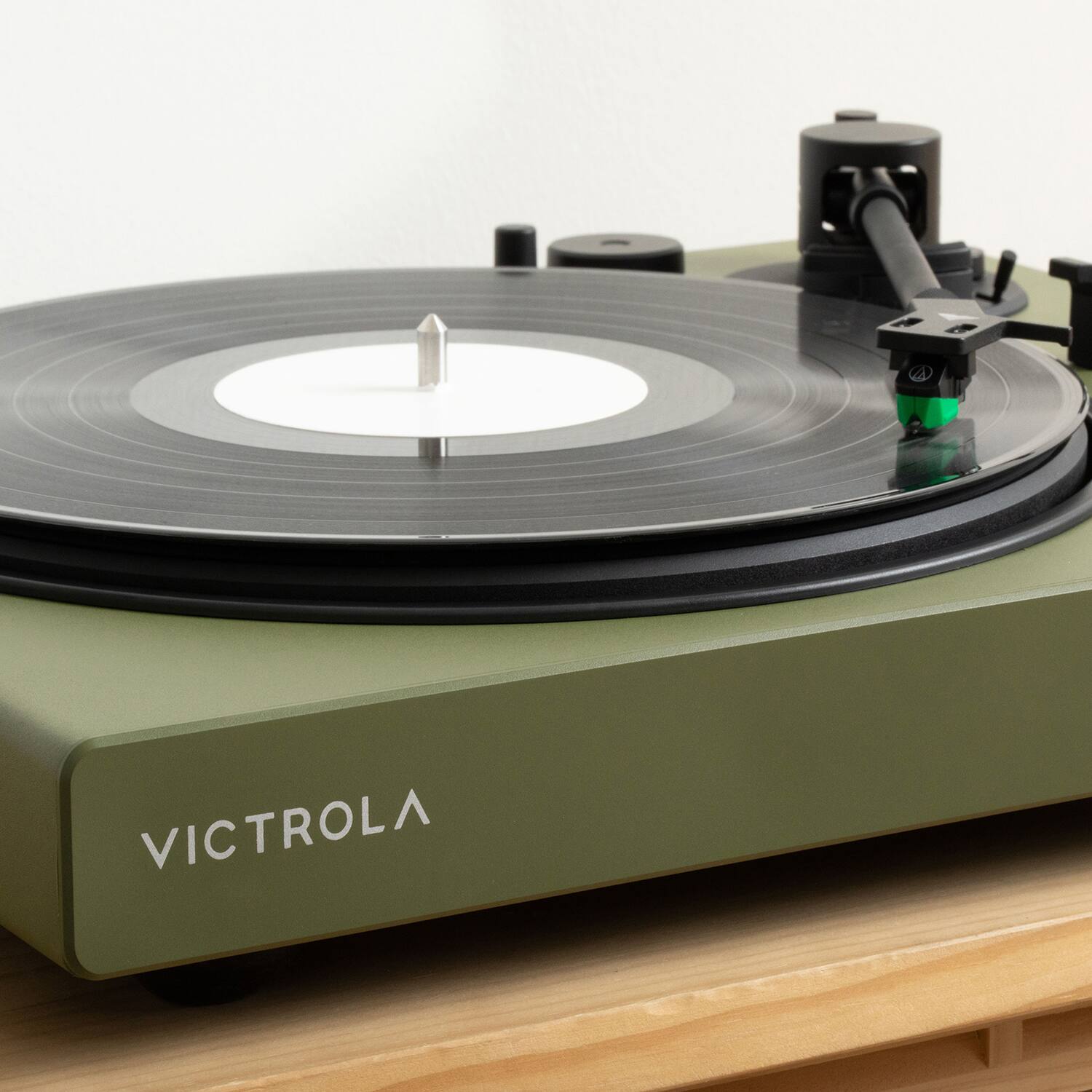 Alt View 15. Victrola - Victrola Wave Bluetooth Turntable with Auracast - Green.