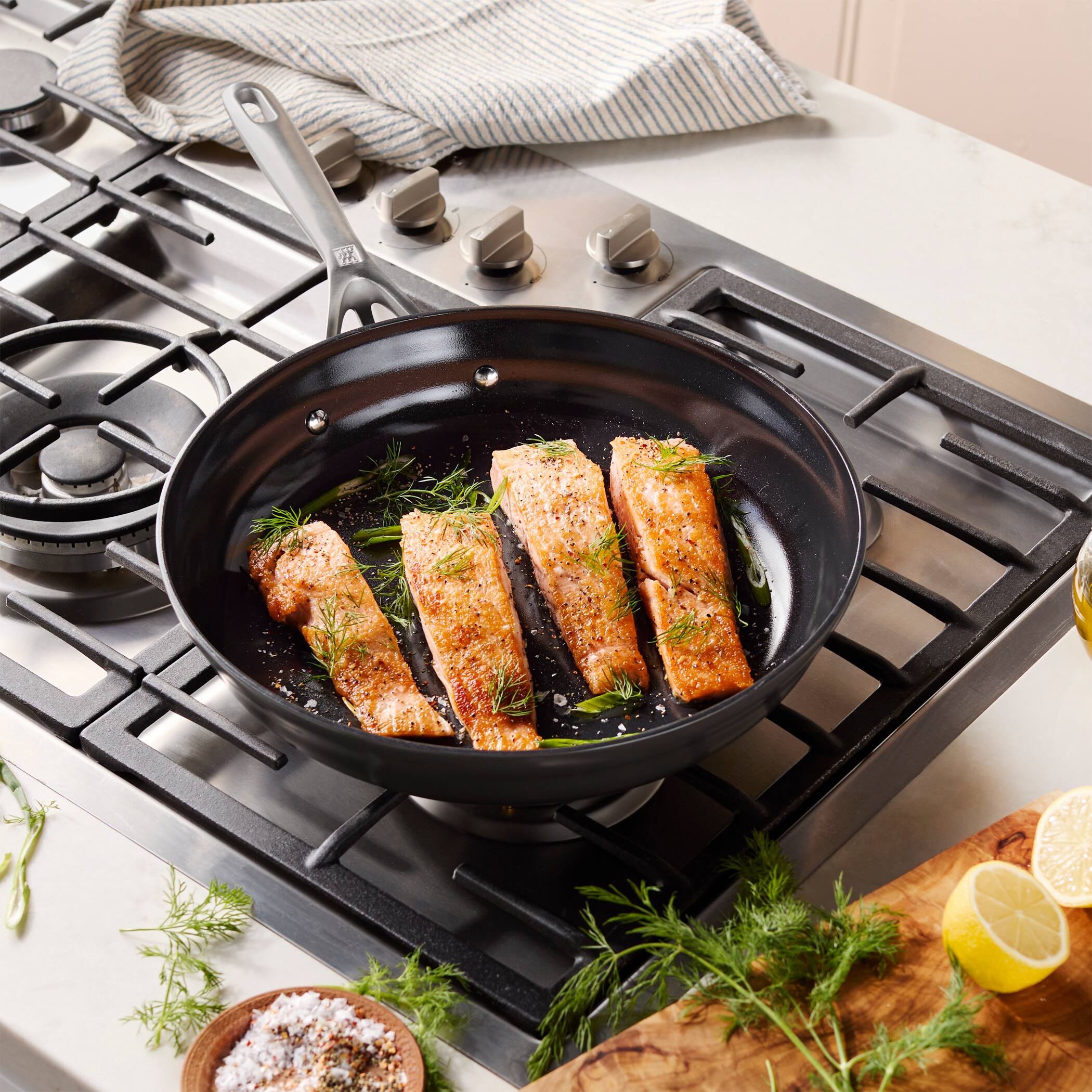 Alt View 3. ZWILLING - ZWILLING Motion Ceramic Hard Anodized 12-inch Aluminum Nonstick Fry Pan - Black.