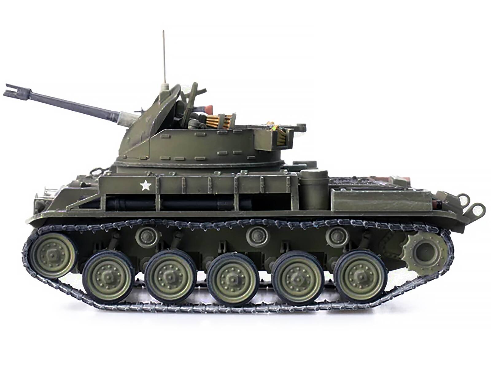 Angle. Panzerkampf - M42 Duster Self-Propelled Anti-Aircraft Gun "Iron Coffin" "US - Vietnam War" 1/72 Diecast Model by Panzerkampf - Green.