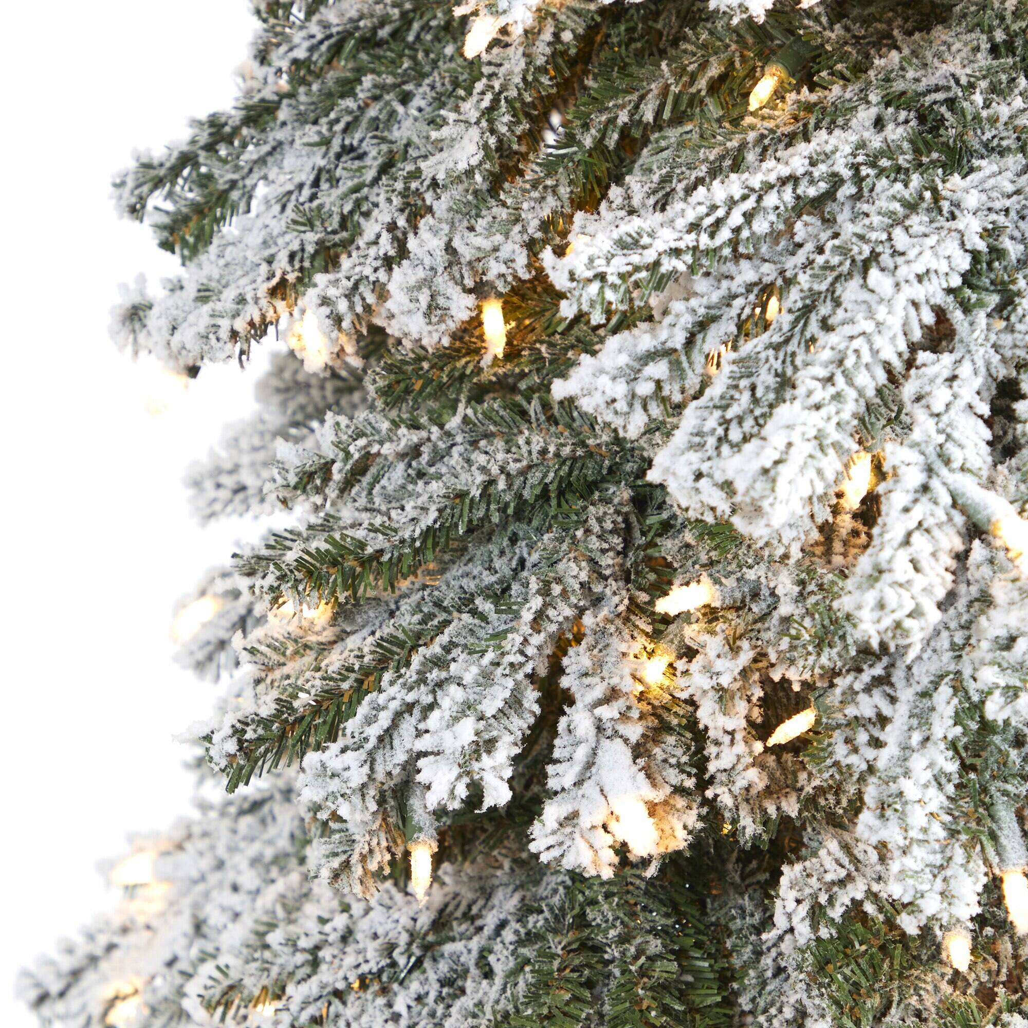 Left. BreeBe - 9’ Flocked Grand Alpine Xmas Tree w/600 Lights & 1183 Tips - Multicolor.