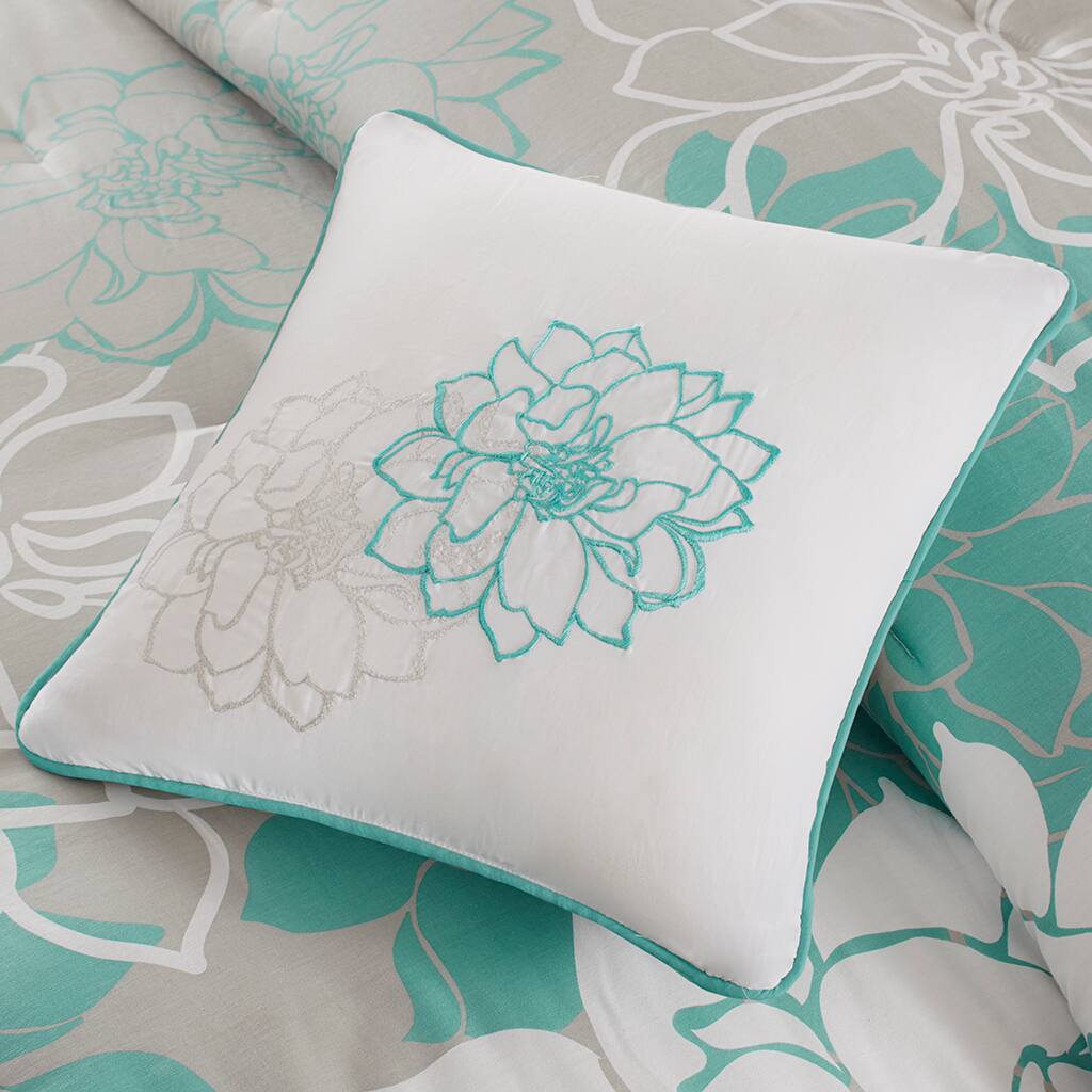 Alt View 2. Gracie Mills - Gracie Mills Glenda Floral Printed Comforter Set - Aqua.