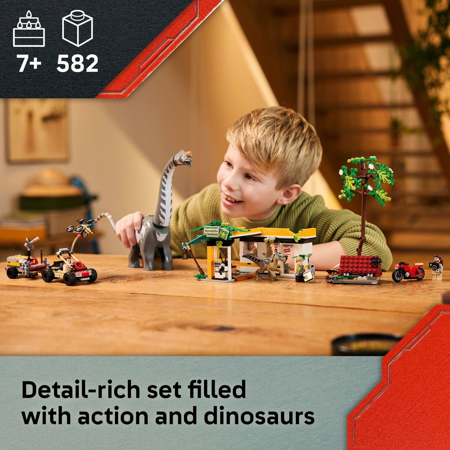 7+ 582 Detail-rich set filled with action and dinosaurs