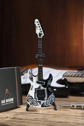 AXE HEAVEN MINIATURE GUITARS