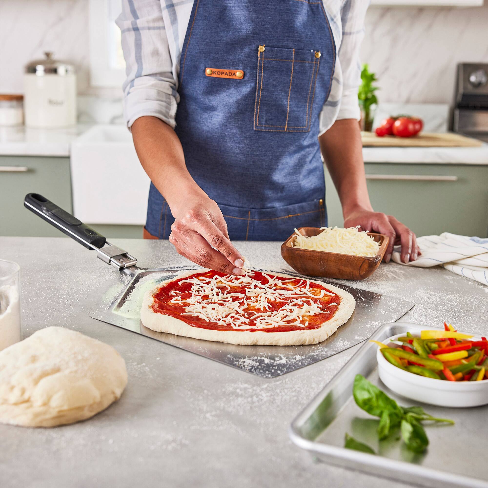 Alt View 1. Henckels - Henckels BBQ Stainless steel Pizza Peel - Stainless Steel.