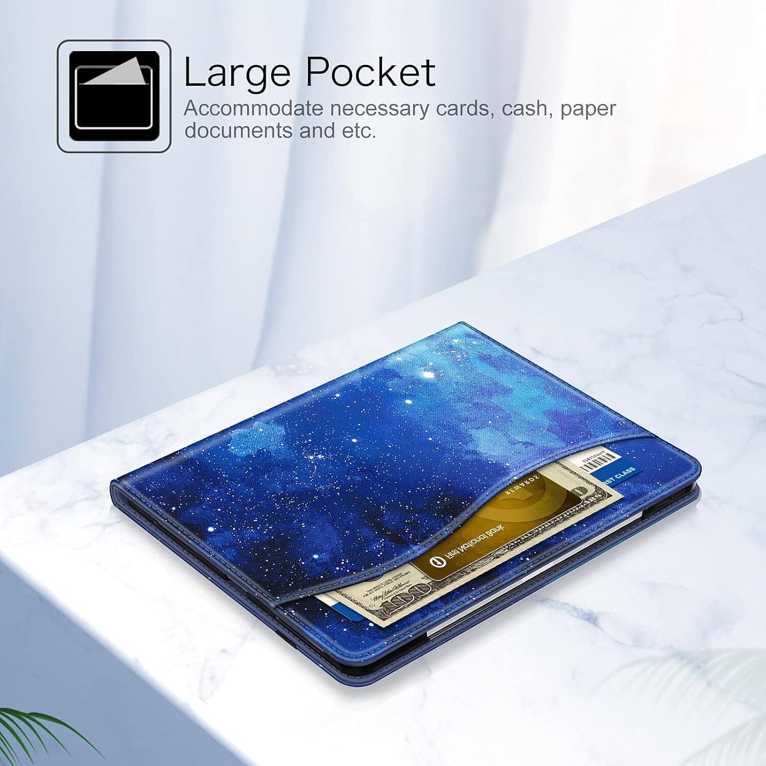 Large Pocket  
Accommodate necessary cards, cash, paper documents and etc.