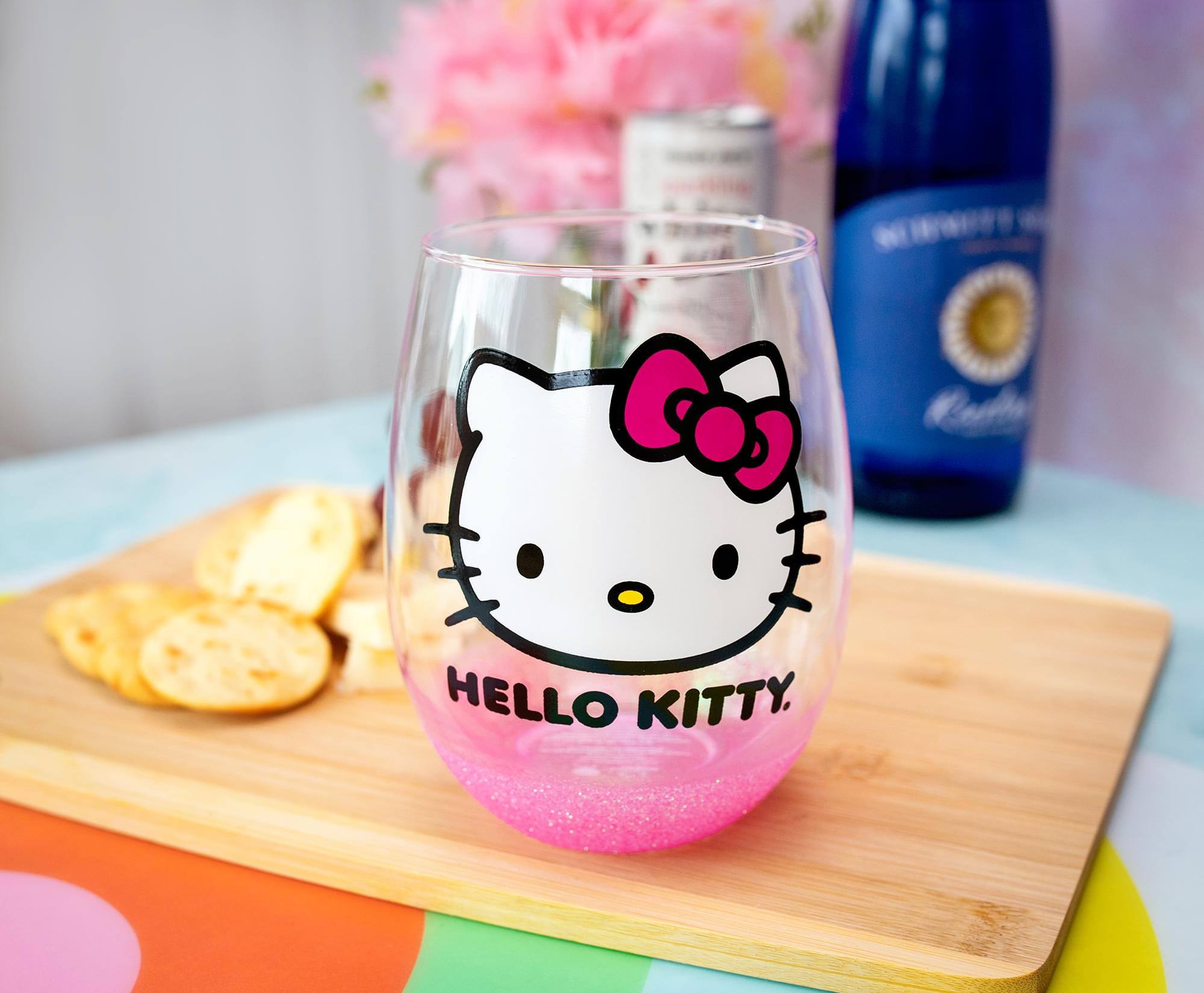 HELLO KITTY.