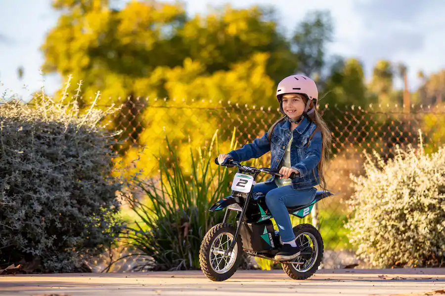 Razor MX125 Dirt Rocket eBike for Kids w/ 5.3 Miles Max Operating Range ...