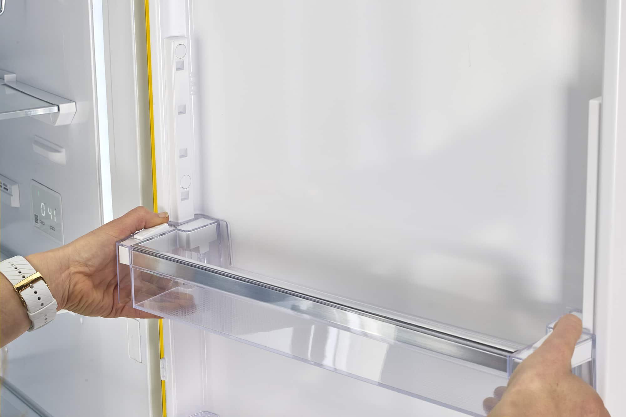 Alt View 13. Unique Appliances - Classic Retro 23.8 in 11.7 cu. ft. Frost Free Retro Bottom Freezer Refrigerator ENERGY STAR - Canary Yellow.