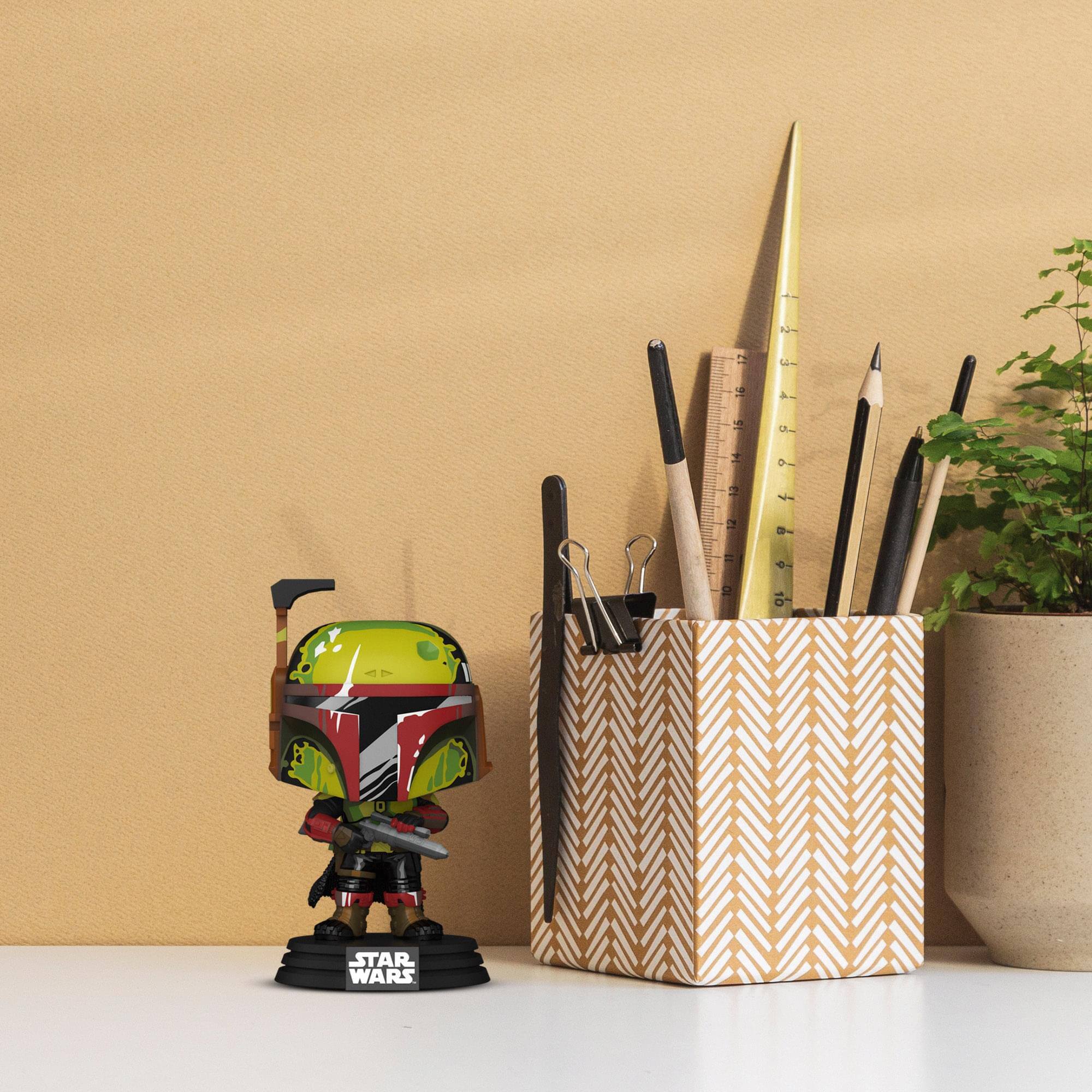 E1 U 1 9 2 3 7 & 0 1 10 45 A STAR WARS