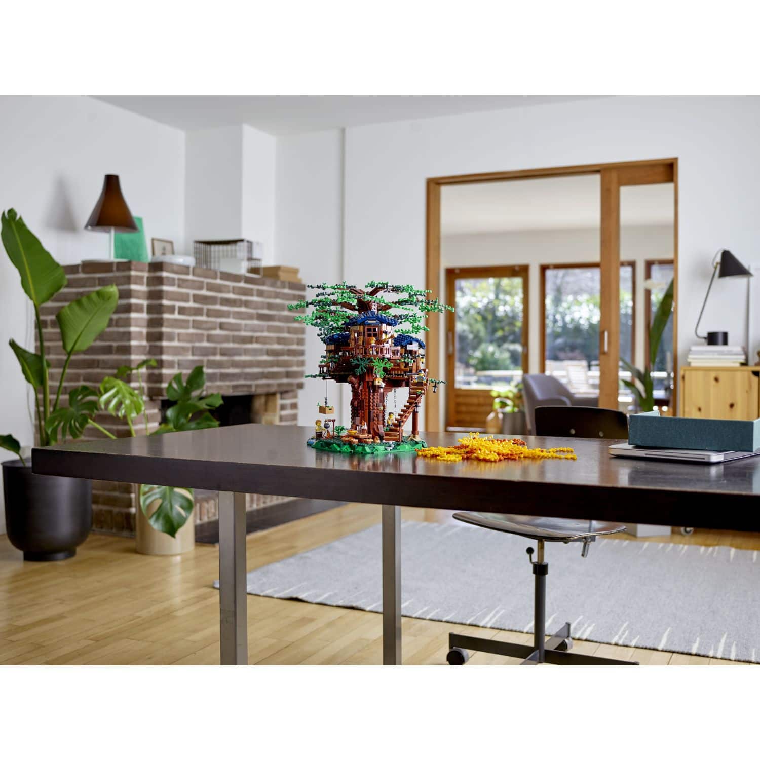 Alt View 13. LEGO - Ideas Tree House 21318.