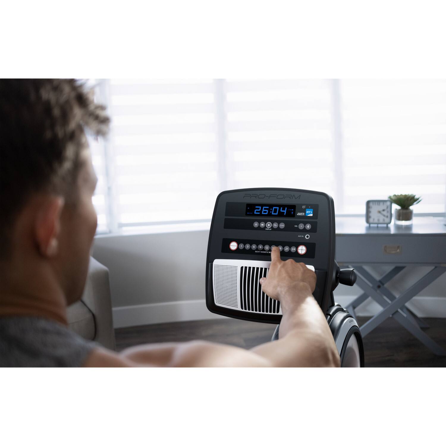 PRO-FORM  
26:04  
- dds - 4 I - : - + a . . N - - 1