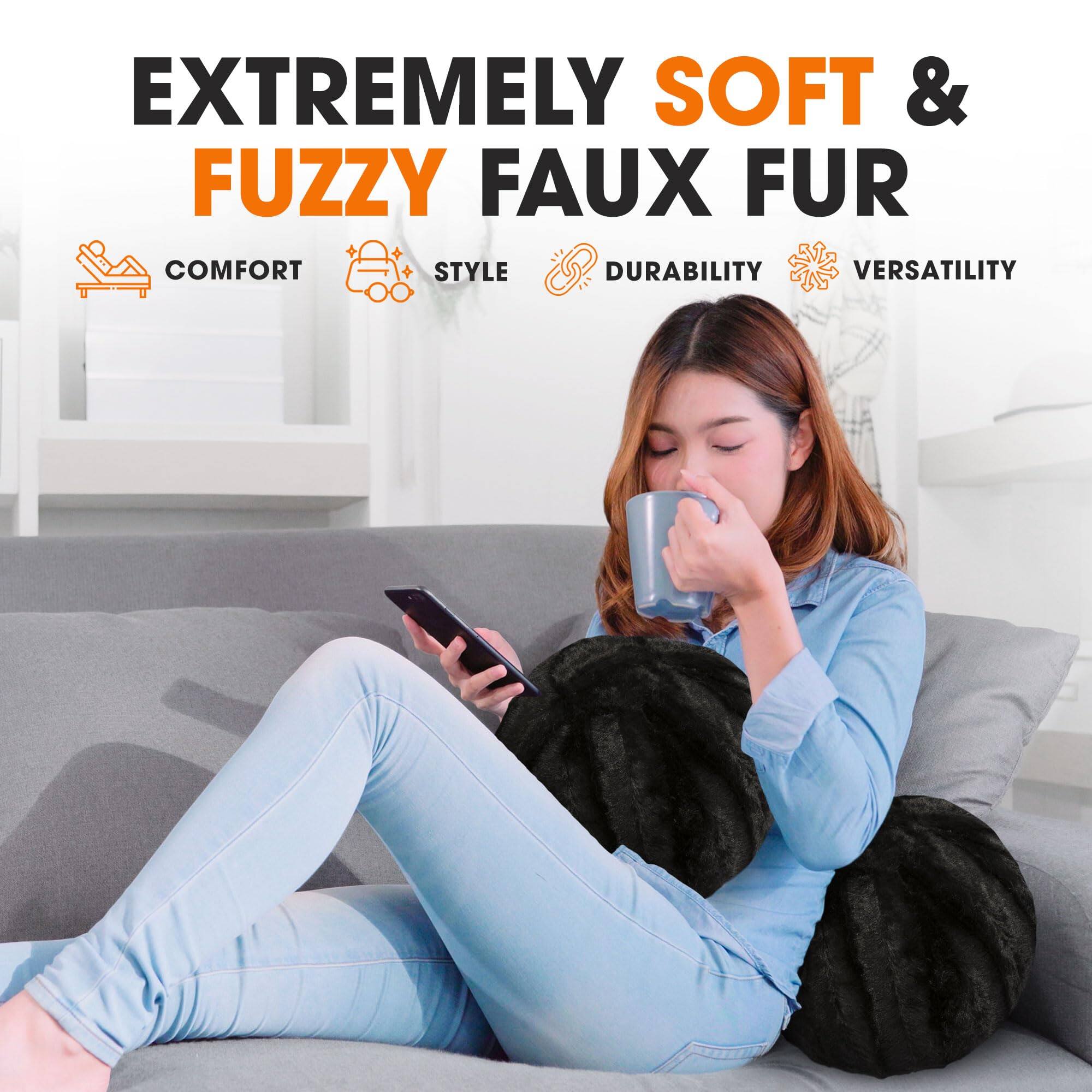 EXTREMELY SOFT & FUZZY FAUX FUR  
COMFORT  
STYLE  
DURABILITY  
VERSATILITY