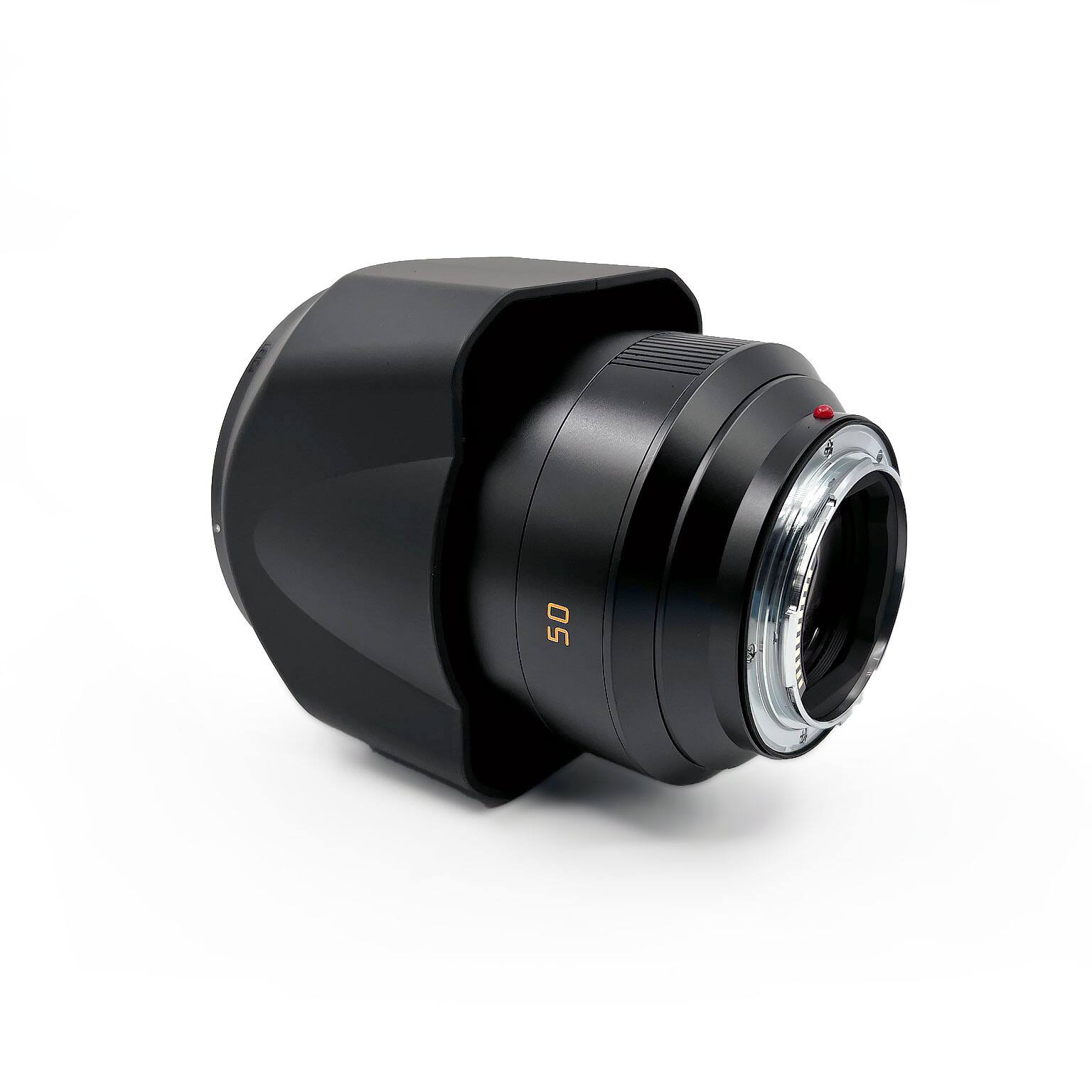 Alt View 4. Leica - Leica Summilux-SL 50mm f/1.4 ASPH. Lens (11180) - Black.