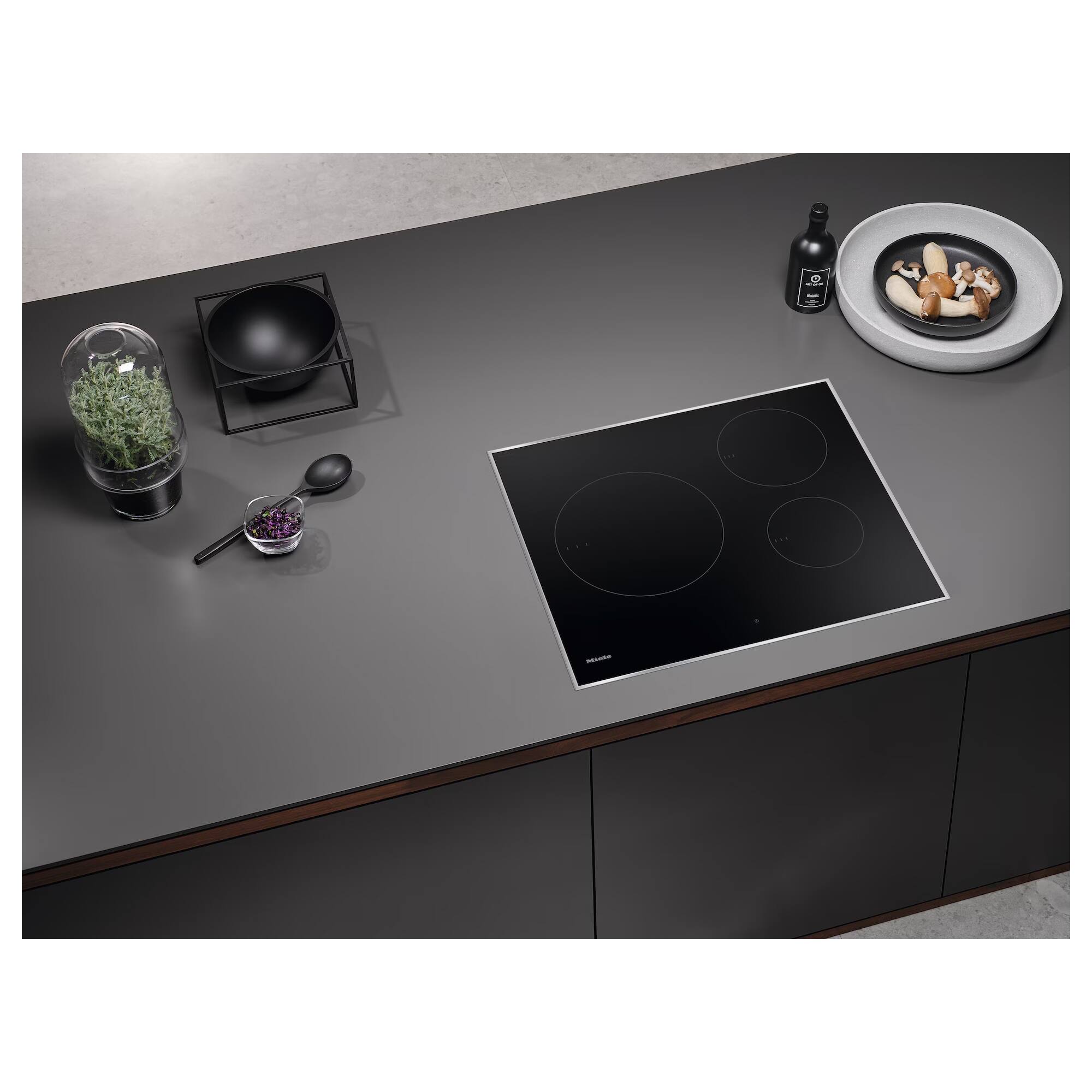 Left. Miele - Miele KM 7720 FR 24" Built-In Electric Induction Cooktop - Black.