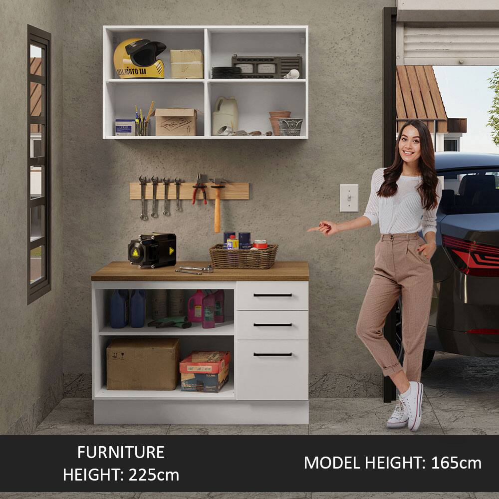 FURNITURE HEIGHT: 225cm  
MODEL HEIGHT: 165cm