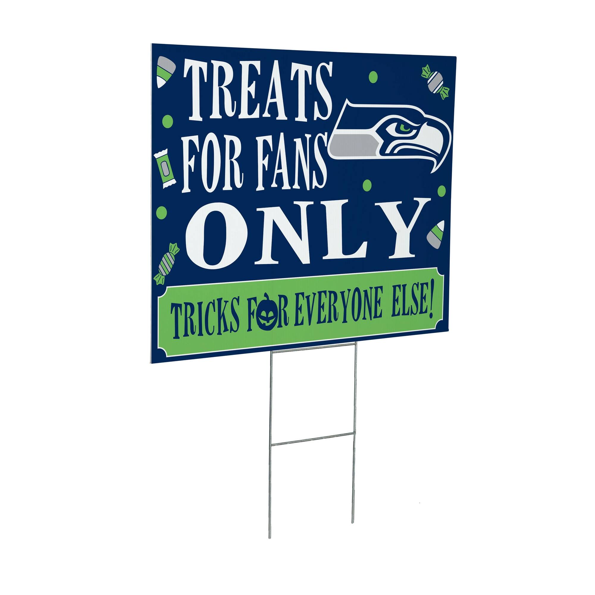 TREATS FOR FANS ONLY  
TRICKS FOR EVERYONE ELSE!