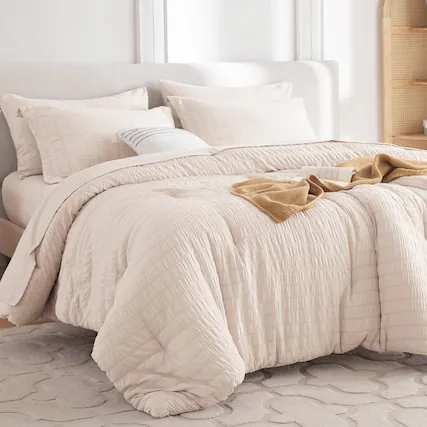 Front. Dazzed Corner - Seersucker 5/7 Pieces Bed in a Bag Comforter Set with Sheets, Pillowcases & Shams - Beige.