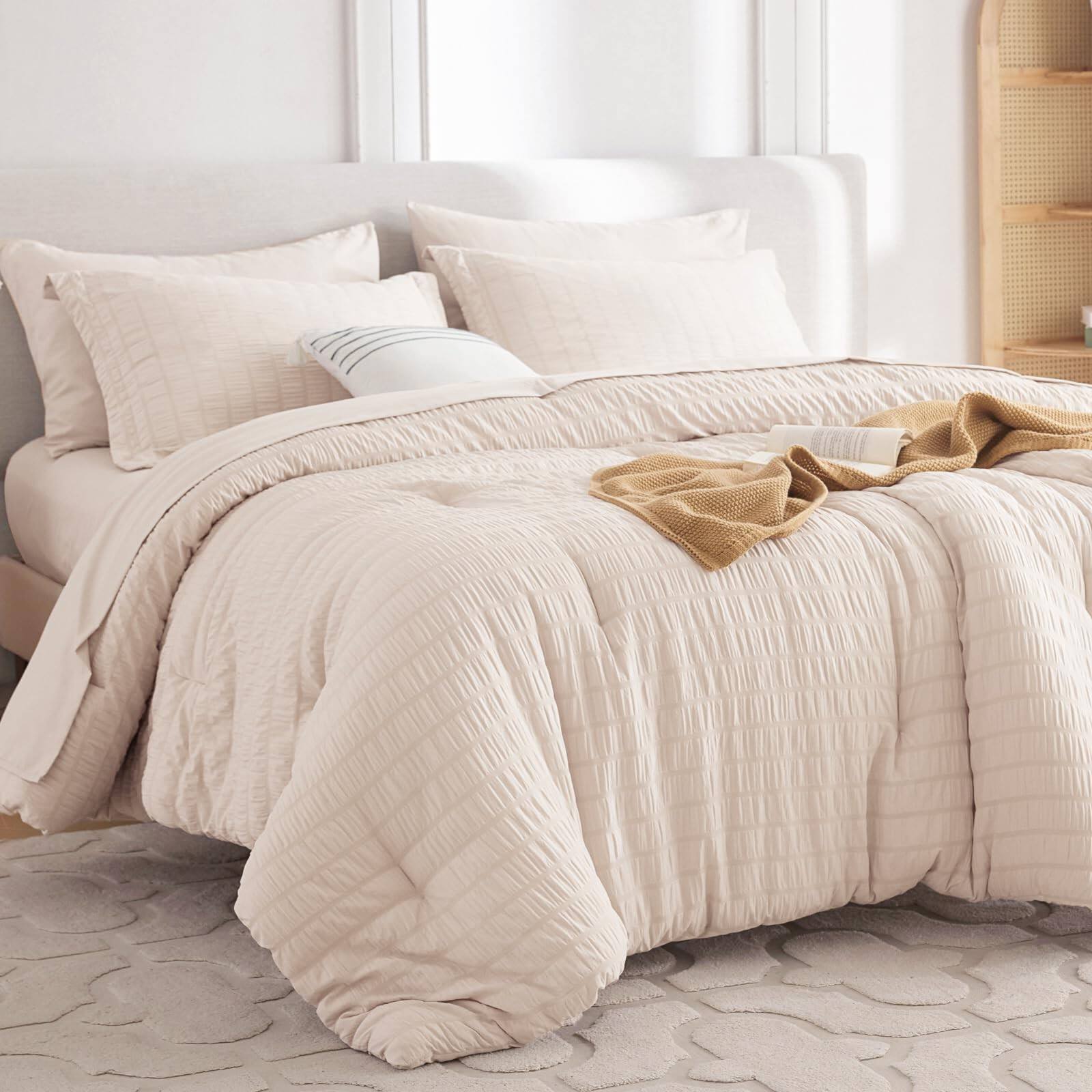 Dazzed Corner - Seersucker 5/7 Pieces Bed in a Bag Comforter Set with Sheets, Pillowcases & Shams - Beige