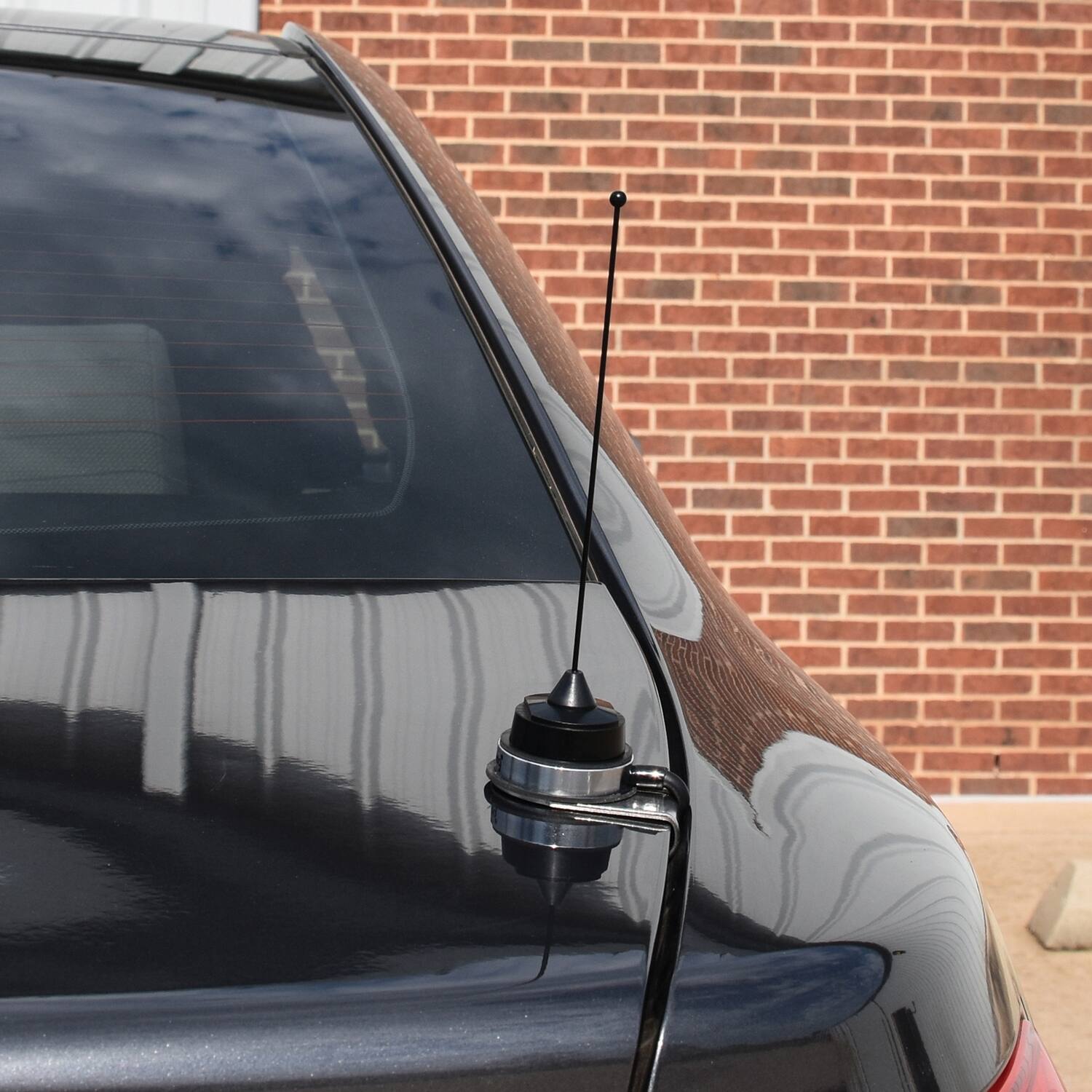 Alt View 2. Tram - 200-Watt Pretuned 410-490 MHz Nut-Type Quarter-Wave Antenna with NMO Mounting - Black.