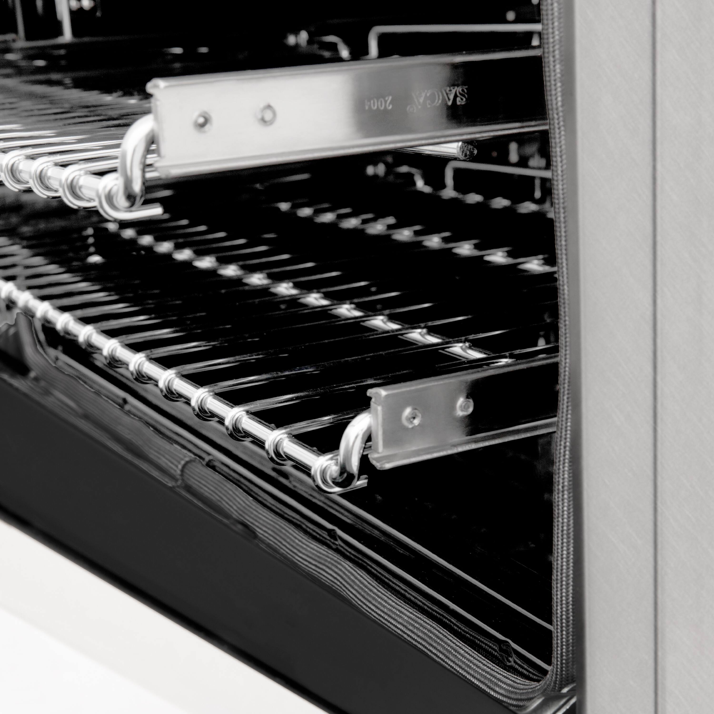 The text on the image reads "2004 SACA."