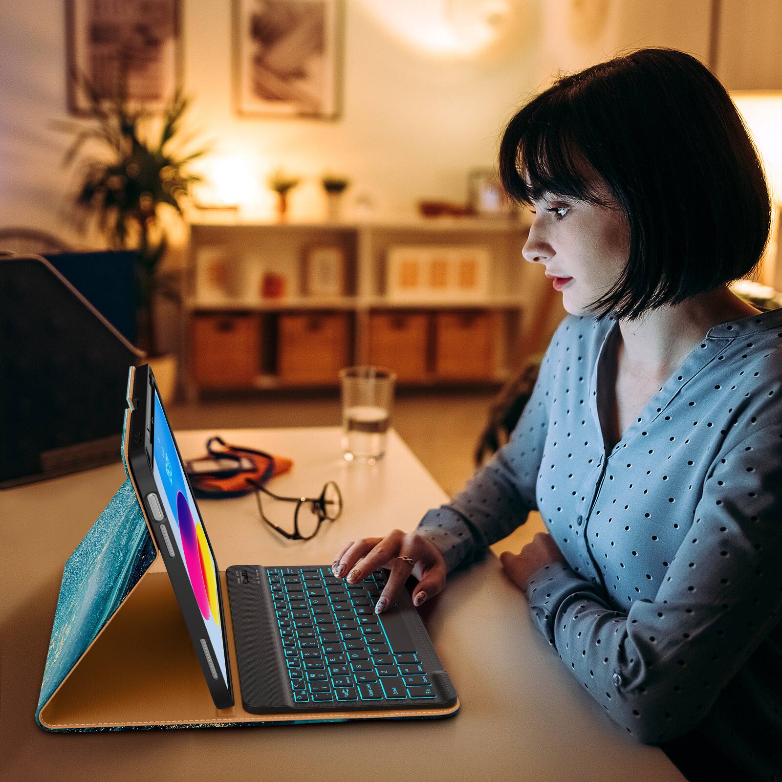 Alt View 2. DTTO - Detachable Backlit Keyboard Case for iPad 11th/10th Gen (2025/2022) - Leather Cover w/ Pencil Holder & Pocket - Sandy Wave.