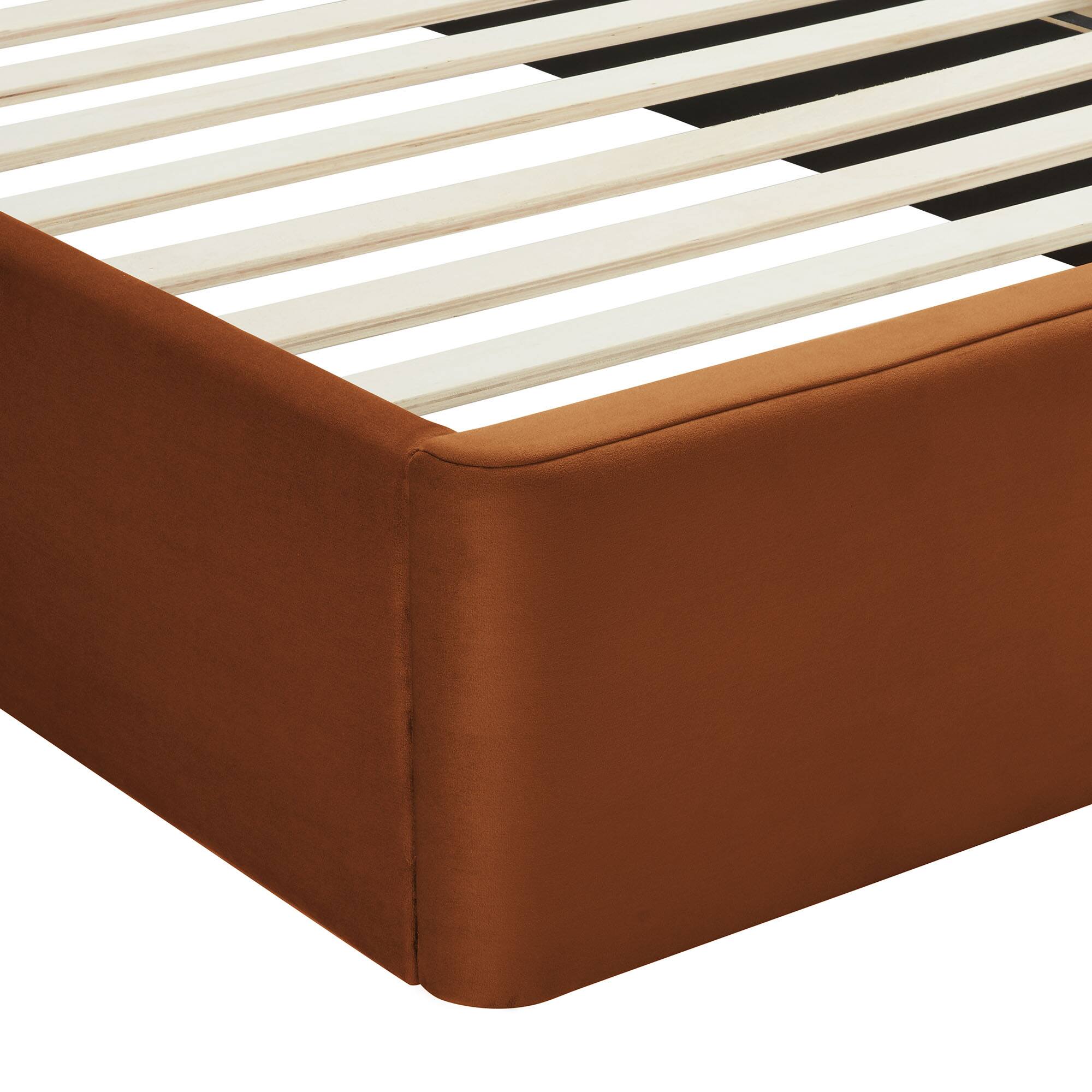 Alt View 4. Modway - Gwyneth Tufted Performance Velvet King Platform Bed - Red.