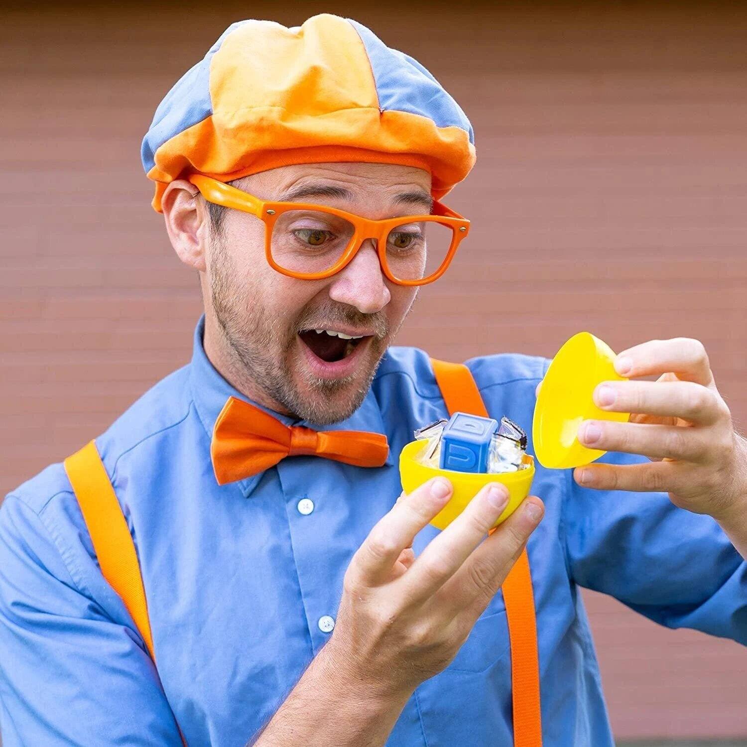 Alt View 1. Jazwares - Blippi Ball Pit Surprise 3-Pack Series 3 Learn Numbers & Shapes - Multicolor.