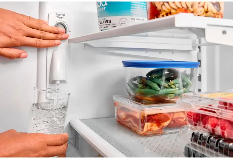 The text on the image reads: "Filtered Water Made from tough oats people pronounce, who product love R LTURE planet the and who really like rel coltage de CLASSIC Eaatioe GIBS G000 INGREDIENTS 39 ITAGE CHEESE FAMILY FARMS cream 1e curds 1  -al THICK 1 e AE WERTAD CREAMT."