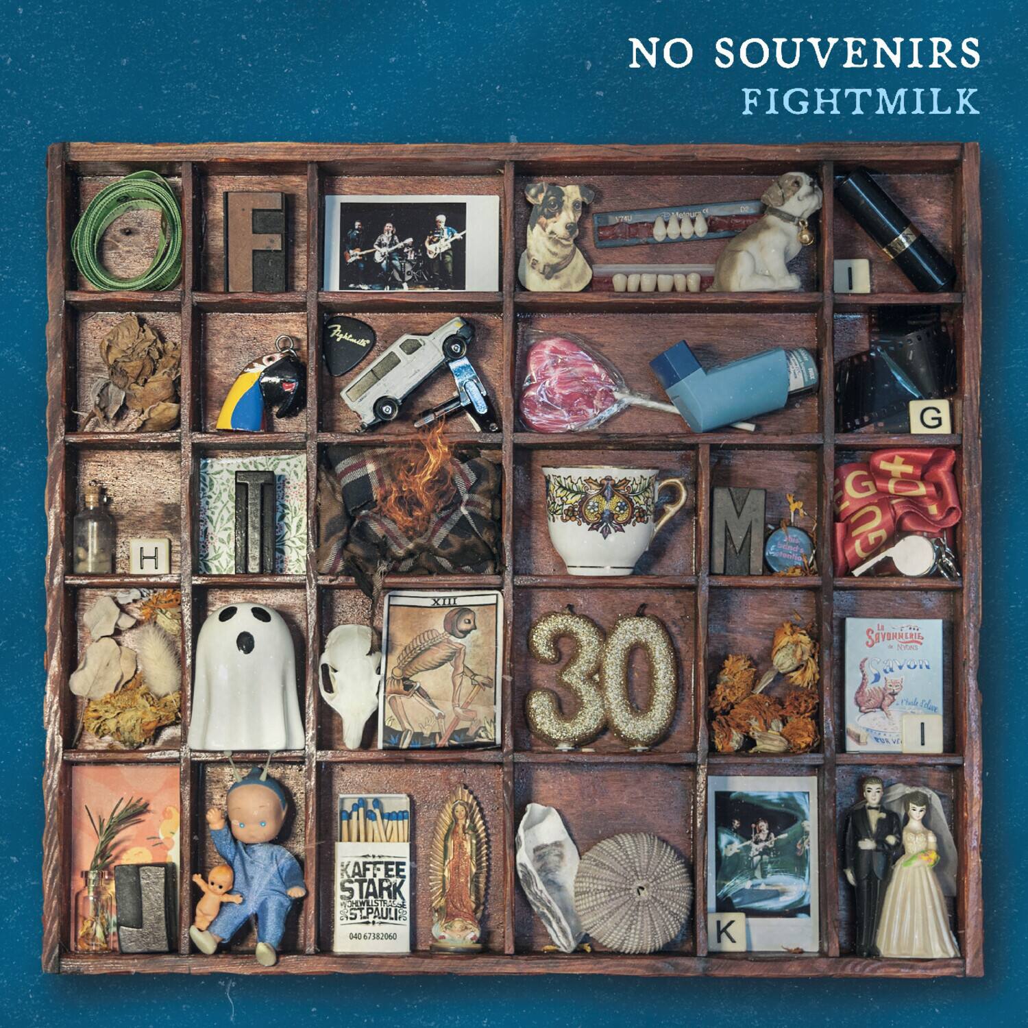 NO SOUVENIRS  
FIGHTMILK  

F  
G  
H  
I  
K  
M  

30  

KAFFE STARK  
STPAULI  
040 678 828 060  

SAVON MARIE  
NOVEMBER  
mikael  

XIII