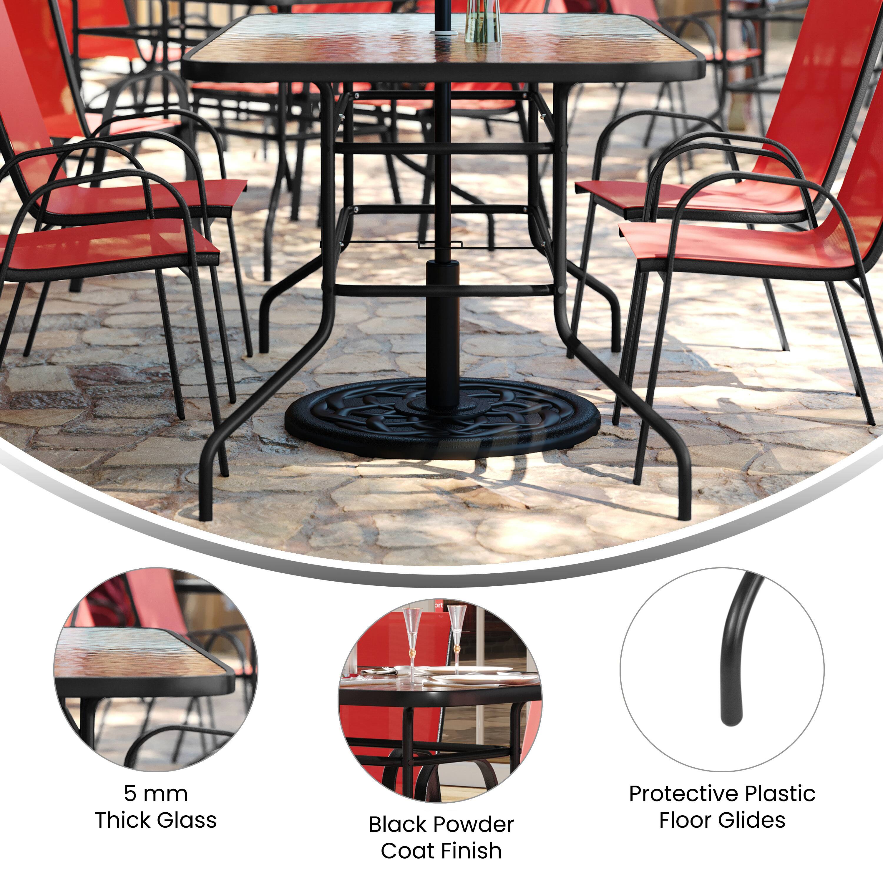 5 mm Thick Glass  
Black Powder Coat Finish  
Protective Plastic Floor Glides