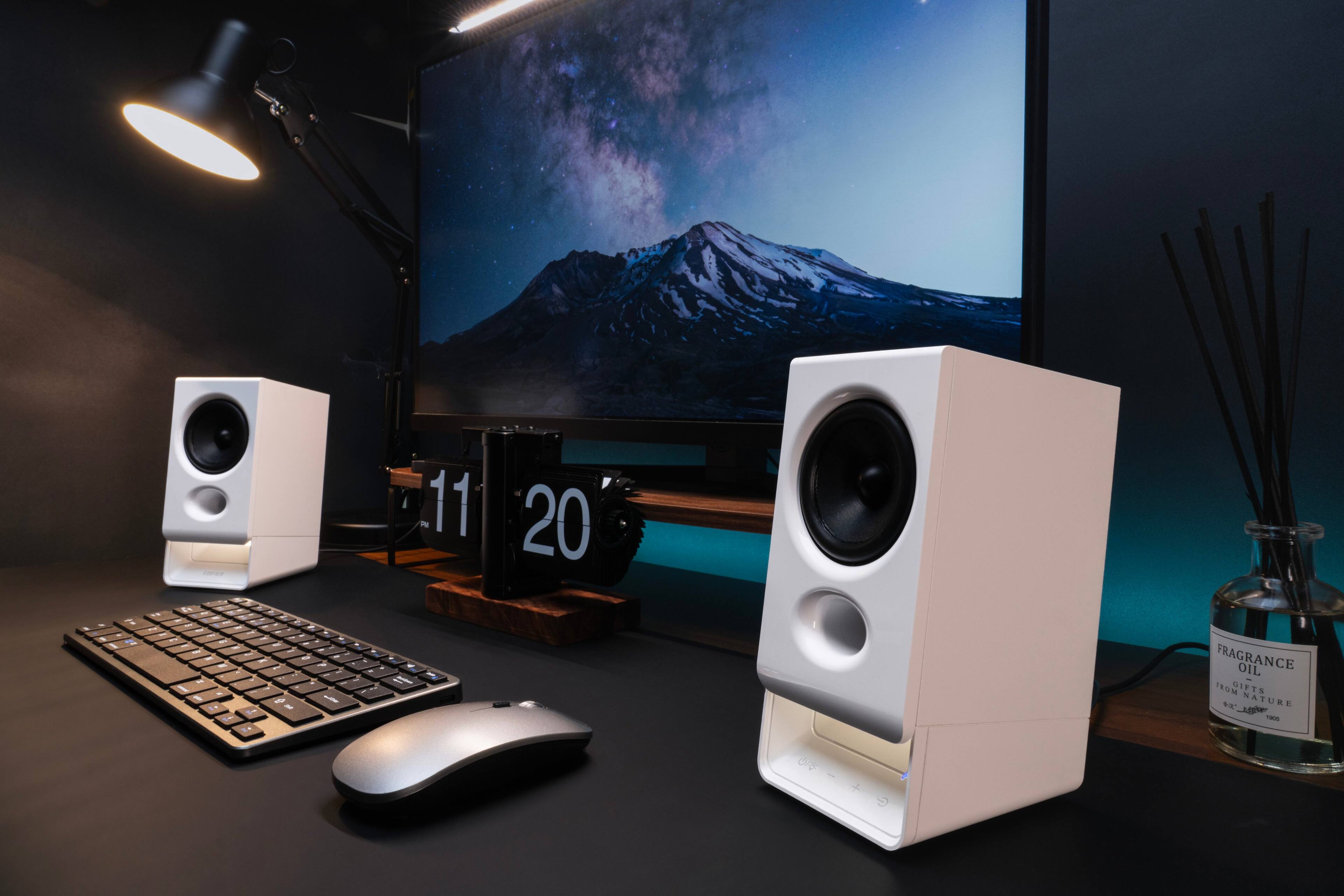 S 11 20 - 1 - - - - I - - - - / - - L - 1 - - - - - + I - - 1 - - J - 1 2 - / - - - - d - - - - - I A FRAGRANCE OIL - FROM GIFTS FROM'NATURE LP . E 1 U

Corrected text:
S 11 20 - 1 - - - - I - - - - / - - L - 1 - - - - - + I - - 1 - - J - 1 2 - / - - - - d - - - - - I A FRAGRANCE OIL - FROM GIFTS FROM NATURE LP . E 1 U