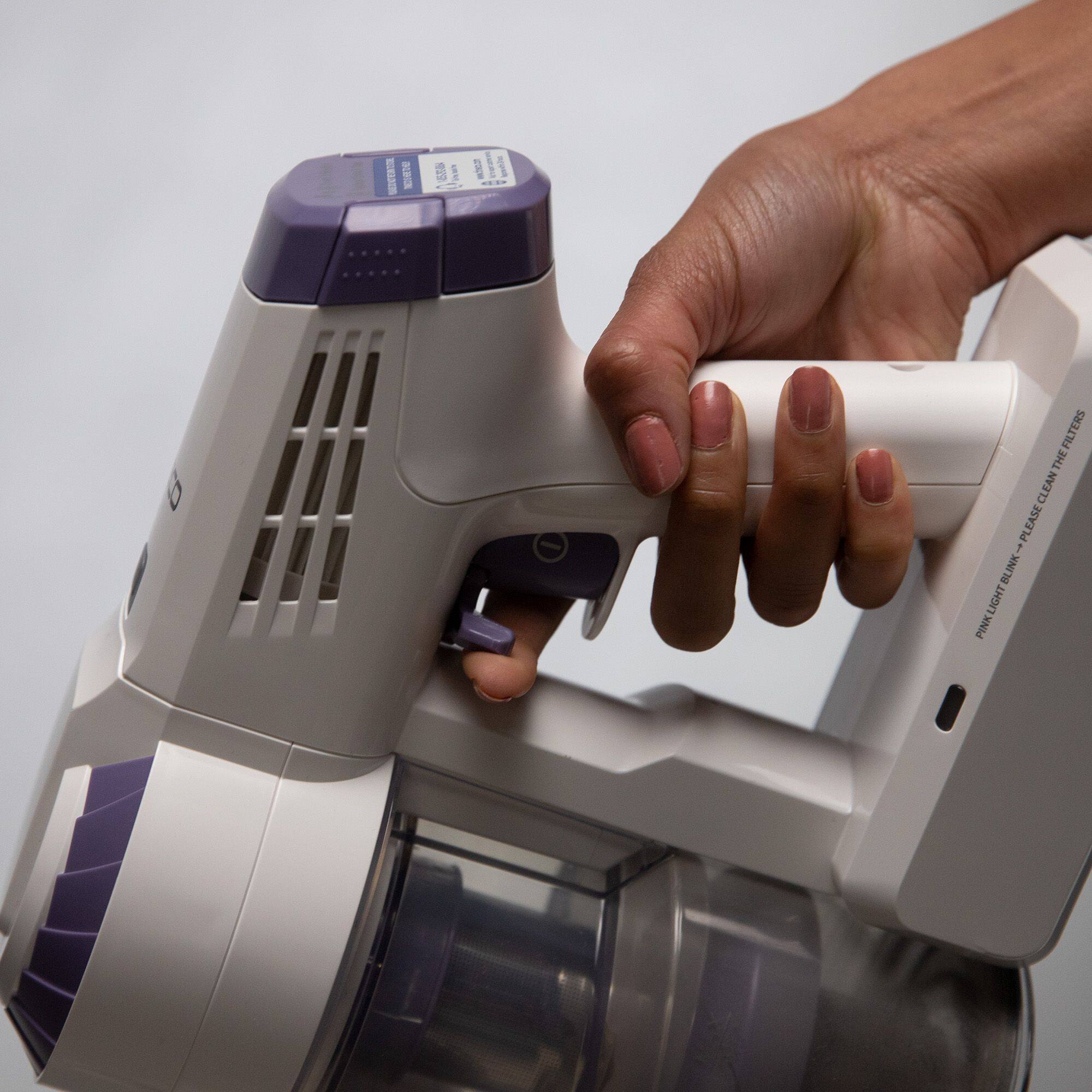 Please clean the filters. Pink light blink.