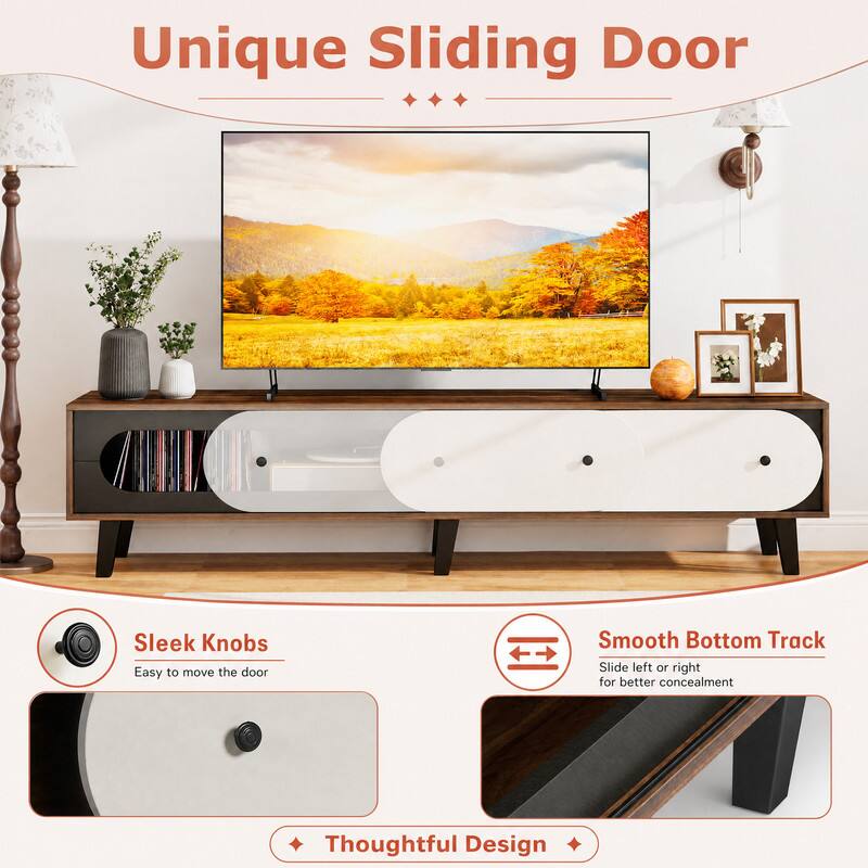 Unique Sliding Door

Sleek Knobs
Easy to move the door

Smooth Bottom Track
Slide left or right for better concealment

Thoughtful Design