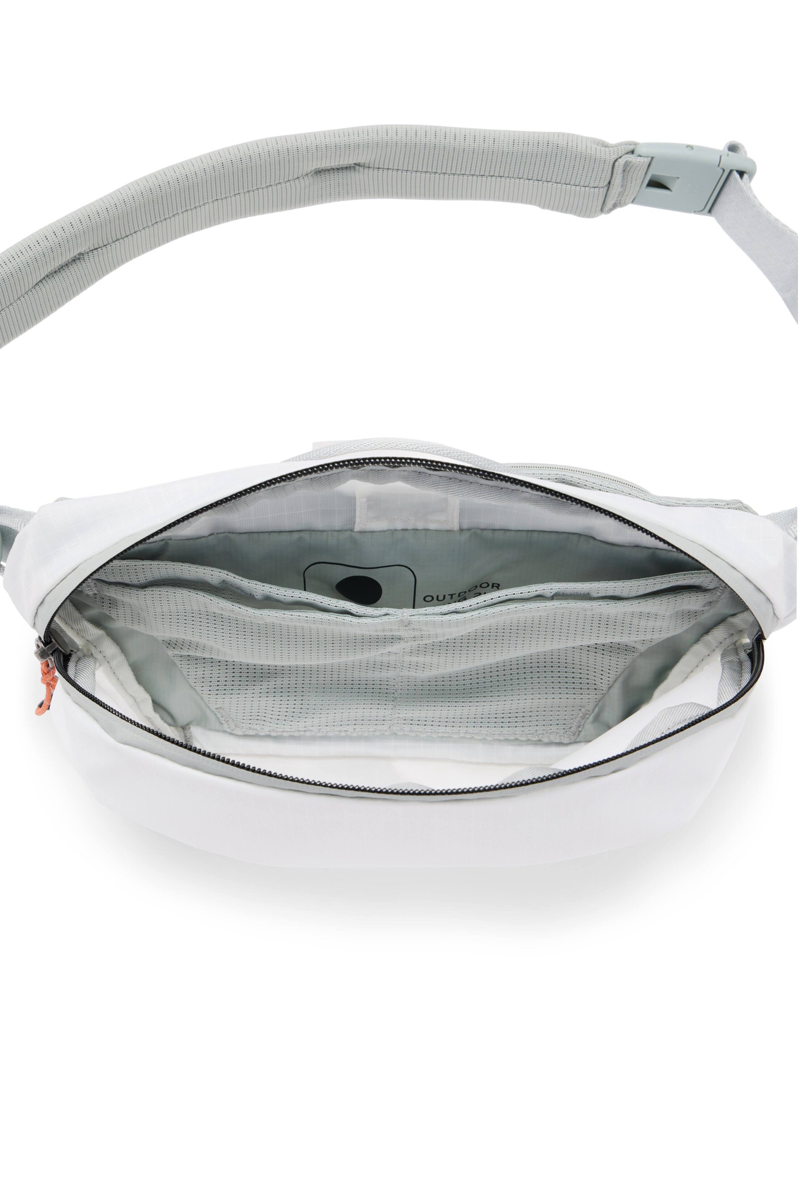 Alt View 11. Peak Design - Outdoor Sling 2L - Cloud.