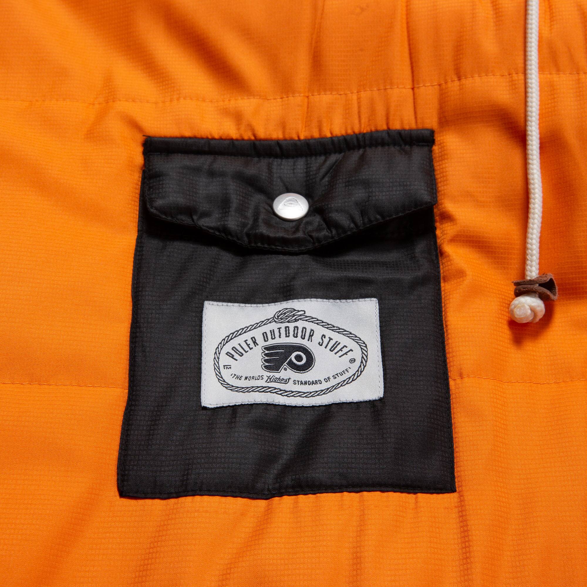 POLER OUTDOOR STUFF  
THE WORLD'S HIGHEST STANDARD OF STUFF