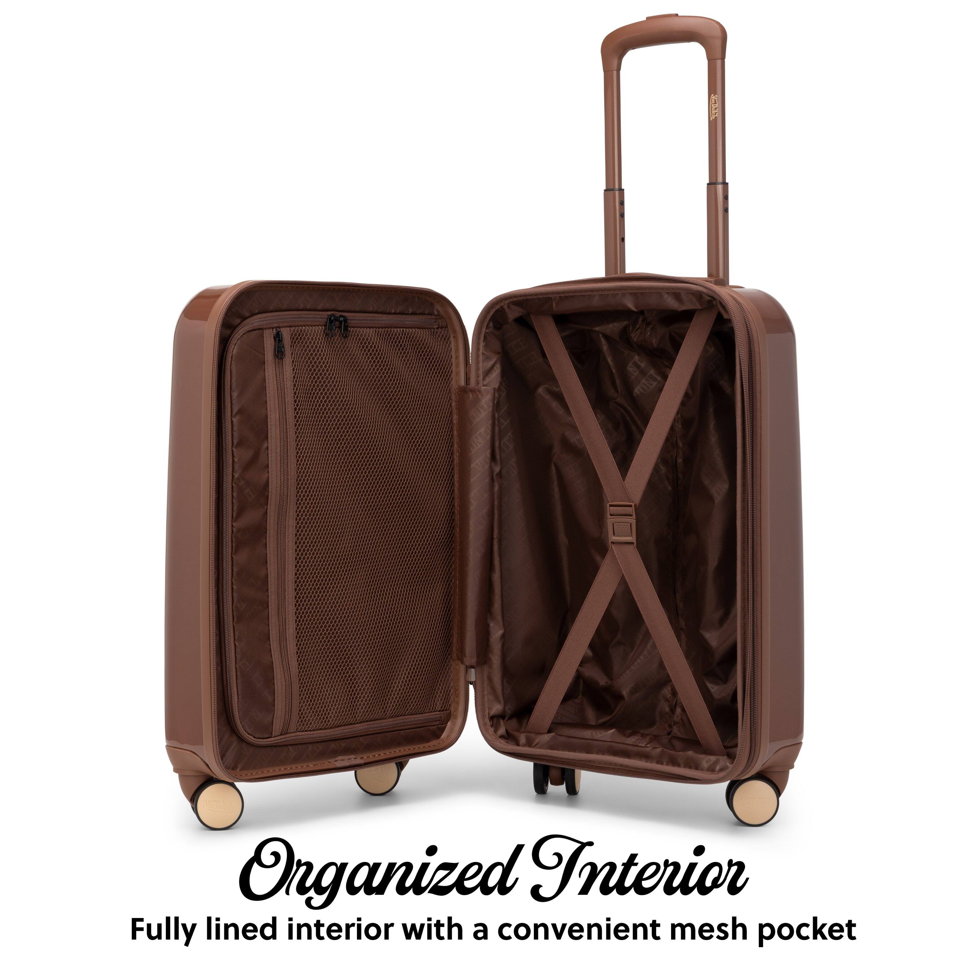 Organized Interior  
Fully lined interior with a convenient mesh pocket