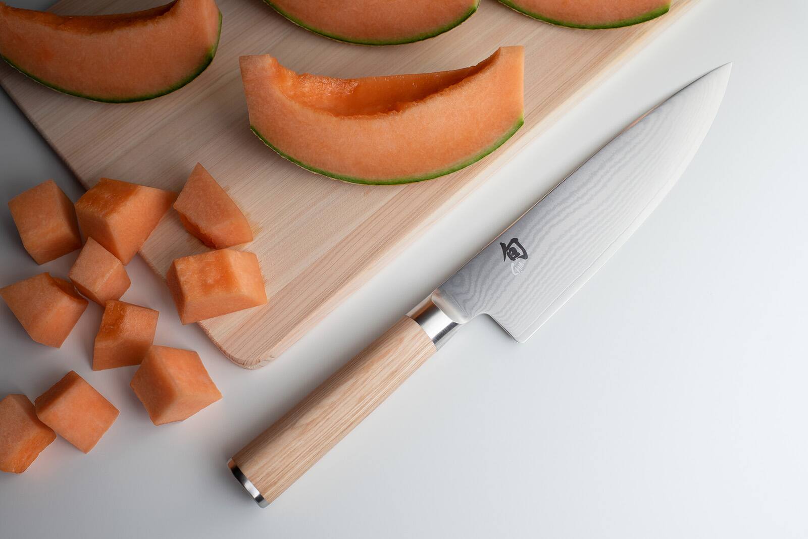 Alt View 4. Shun - Premier Blonde 7-Piece Essential Knife Block Set with Bamboo Block - Silver.
