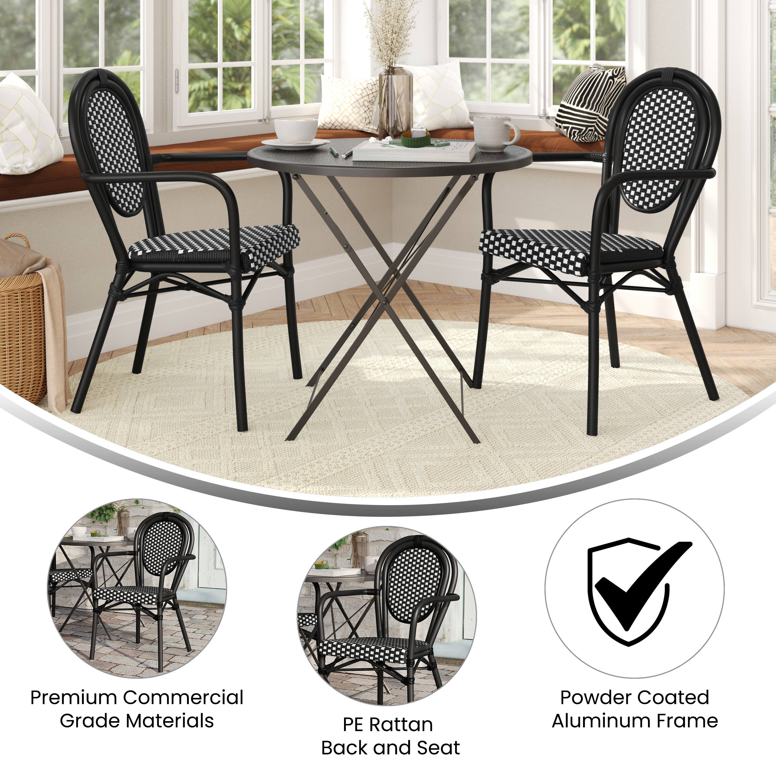 Premium Commercial Grade Materials  
PE Rattan Back and Seat  
Powder Coated Aluminum Frame