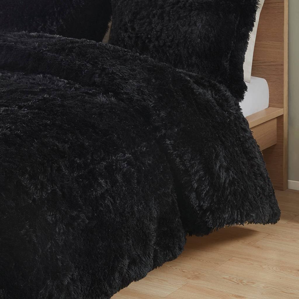 Angle. Hivvago - Twin/Twin XL Black Soft Sherpa Faux Fur 2-Piece Comforter Set with Shams - Black.