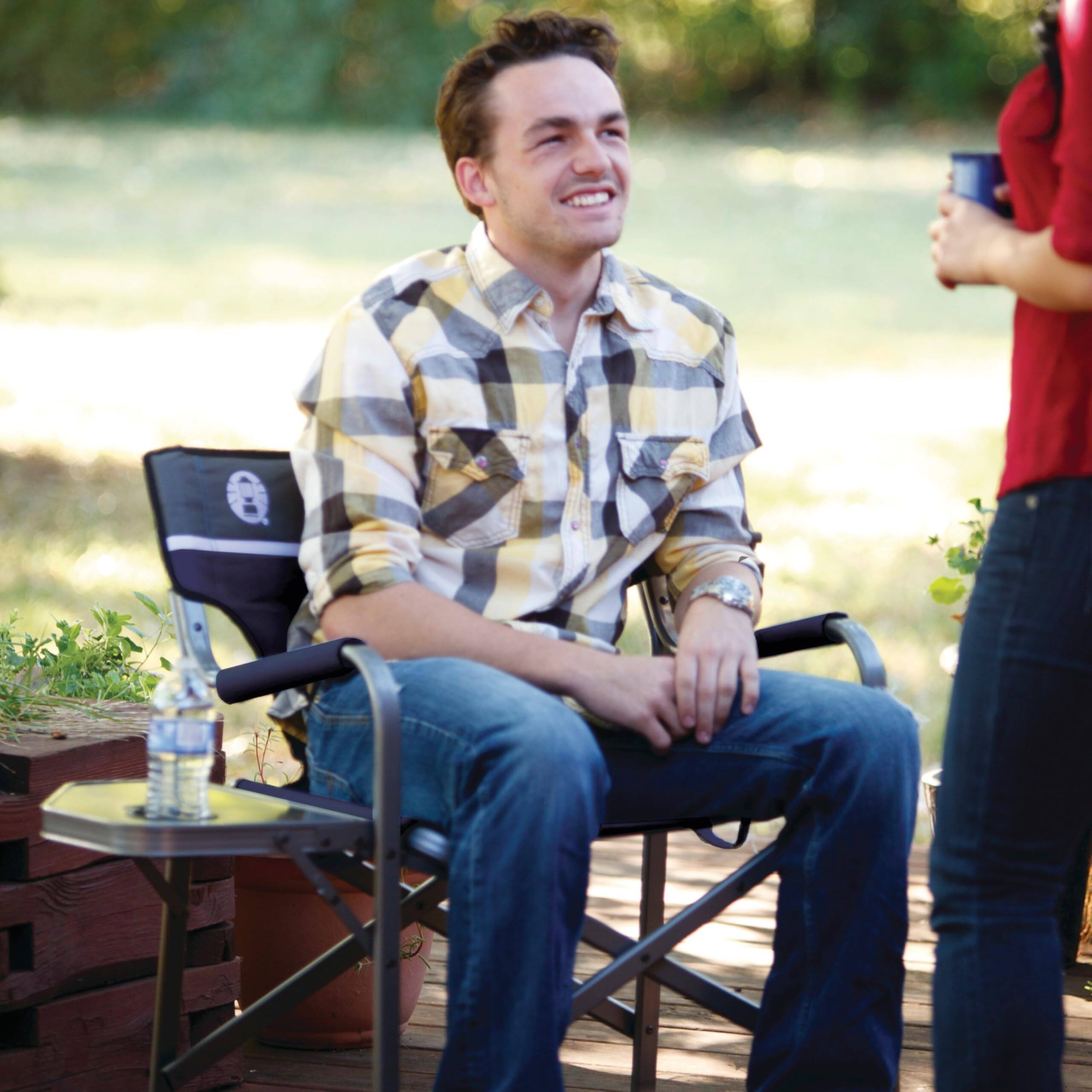 Angle. JETRANSPORT - Outpost Elite Folding Camping Chair With Side Table & Cup Holder Weather-resistant Portable Arm Rests - Default.