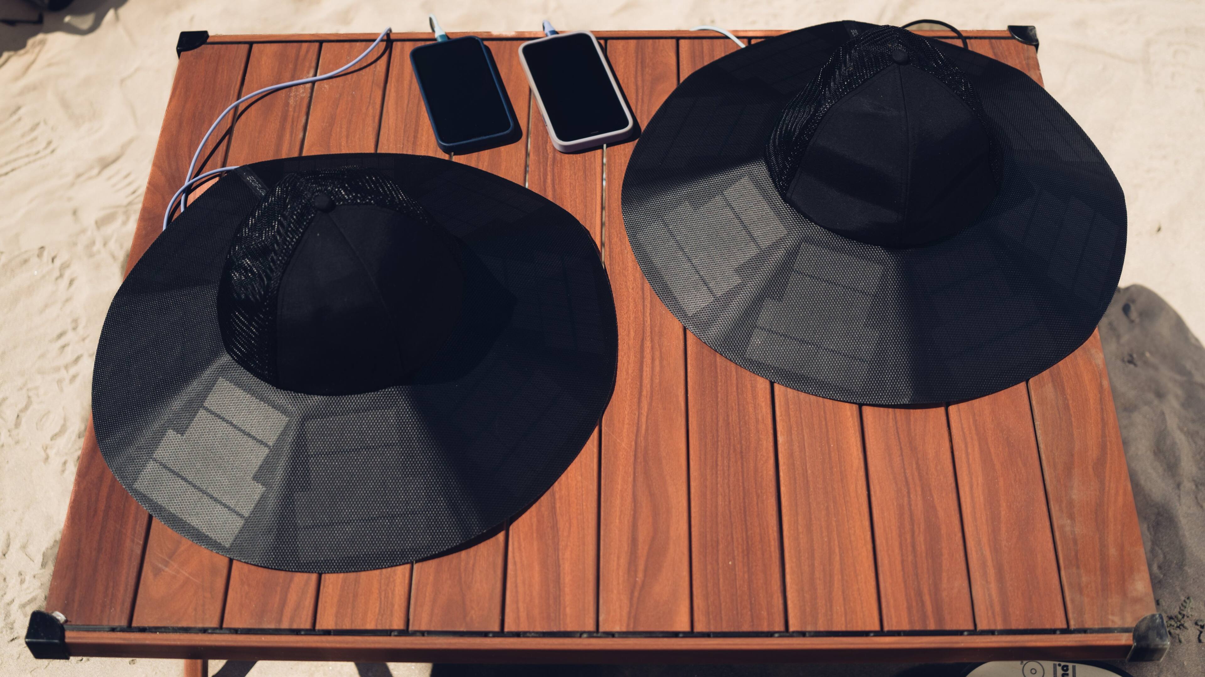 Alt View 15. EcoFlow - Portable Solar Panel Power Hat (L-XL) - Black.