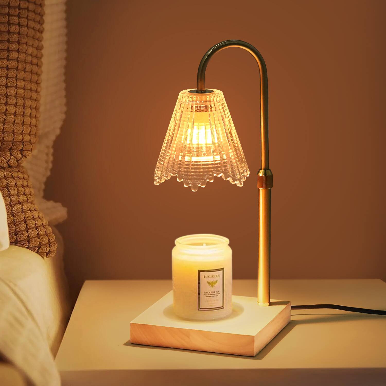 Left. Malletson - Candle Warmer Lamp with Timer Dimmable, Birthday Gifts for Women,  House Warming Gifts, Wax Melt Warmer for Jar Candles - golden.