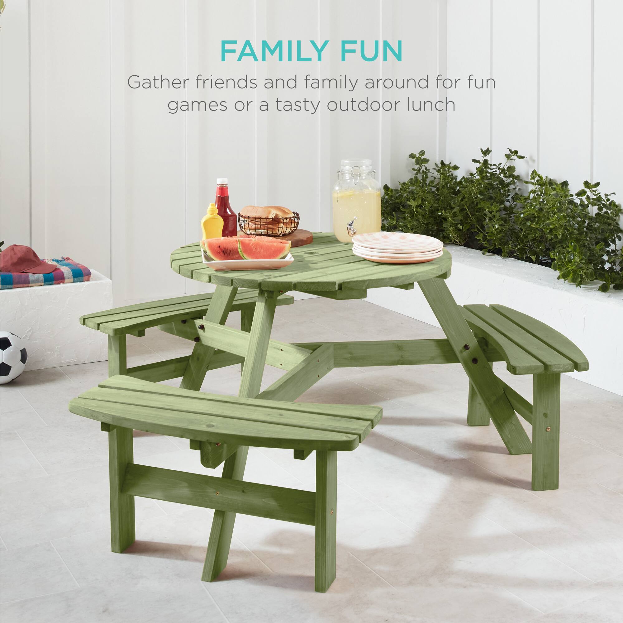 FAMILY FUN  
Gather friends and family around for fun games or a tasty outdoor lunch