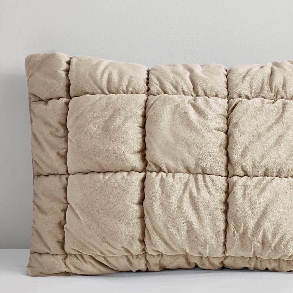 Alt View 3. Gracie Mills - Gracie Mills Naomi Velvet Comforter Set - Tan.